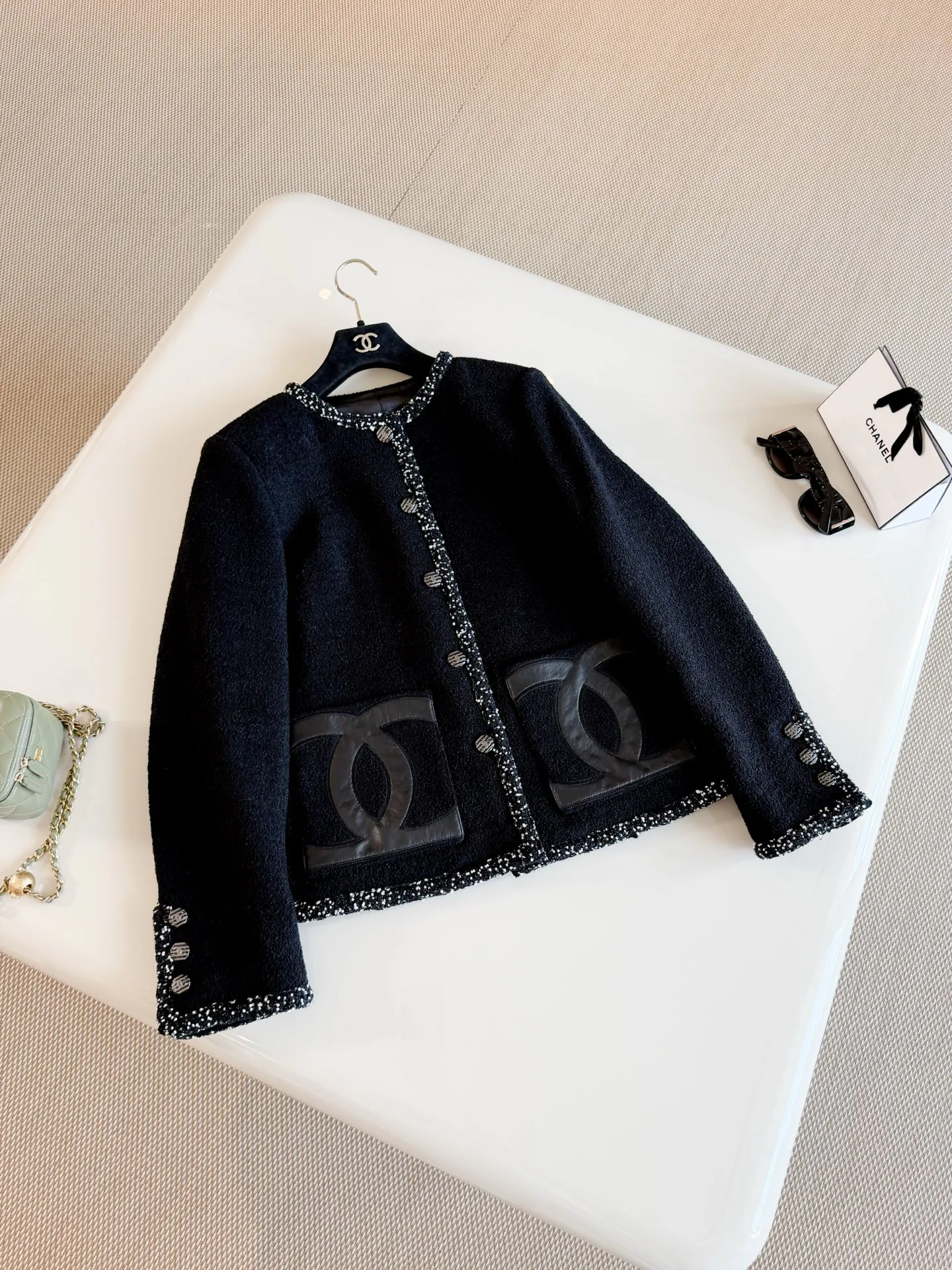 Жакеты Женские Chanel 18405522