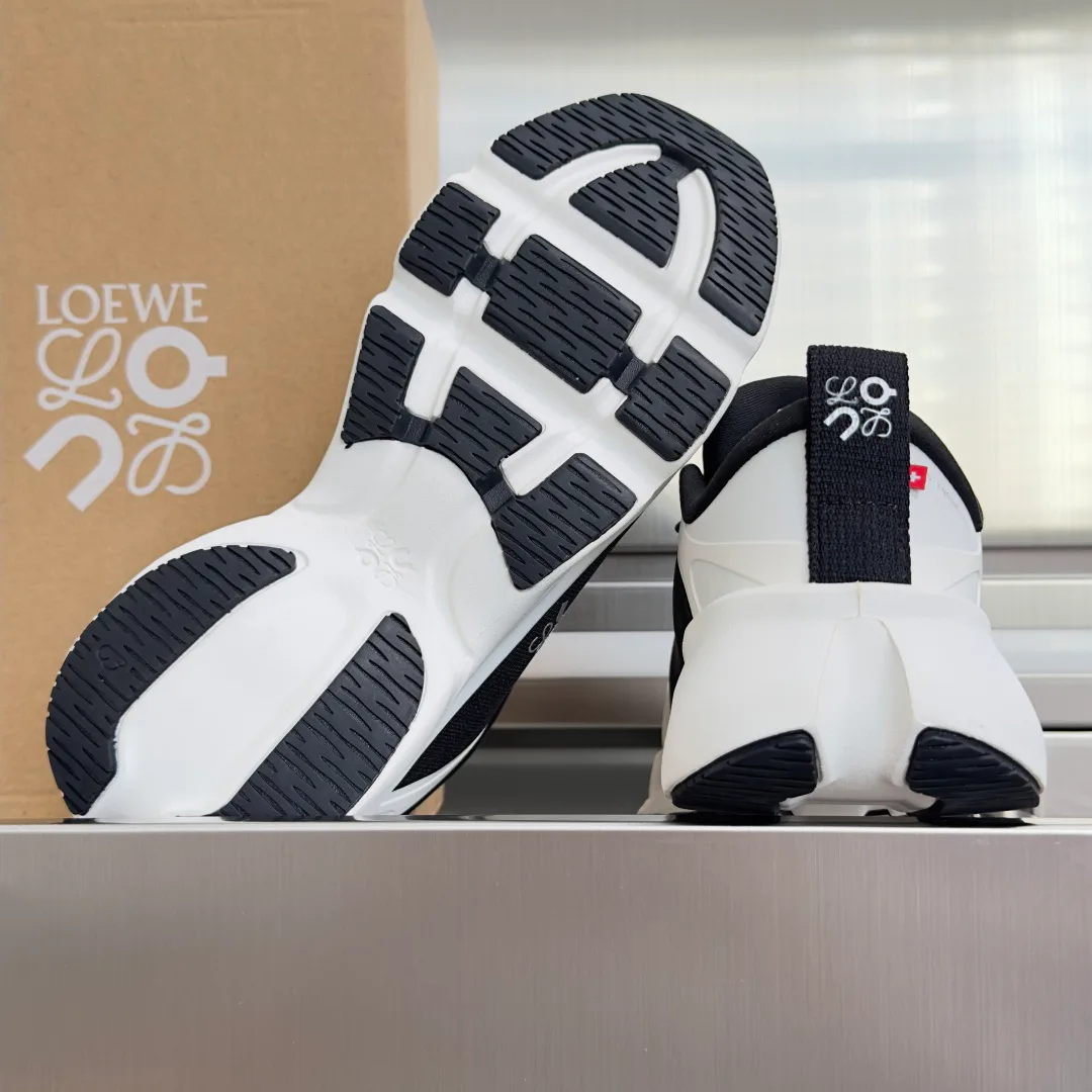 Кроссовки Женские Loewe 18339170