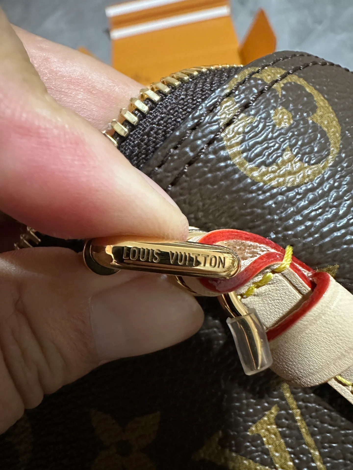 Классические Сумки Женские Louis Vuitton 17498627