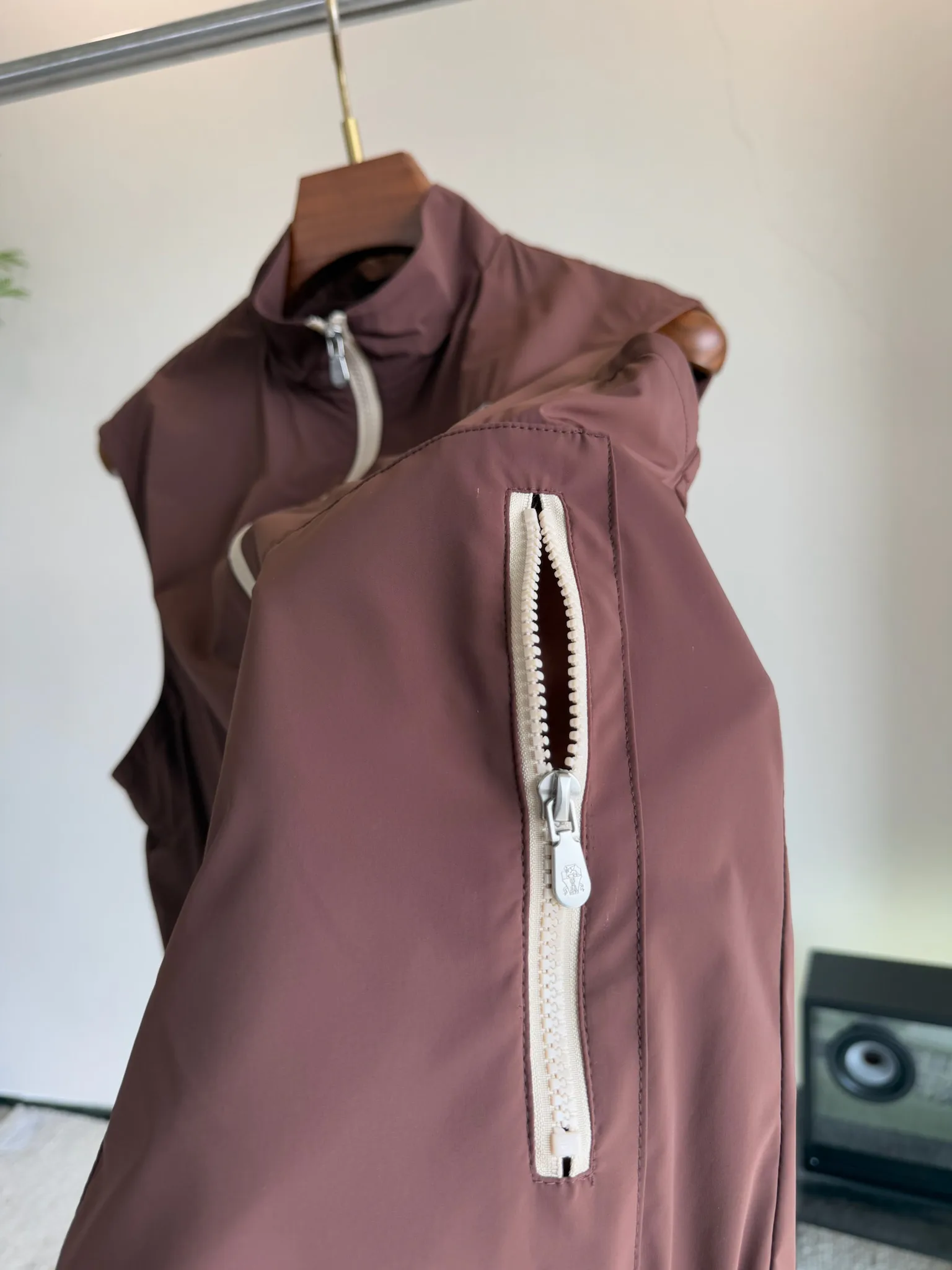 Жилеты Мужские Brunello Cucinelli 11480048
