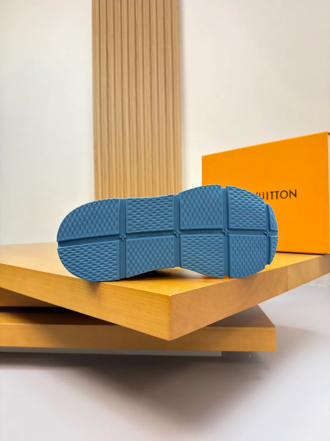 Кроссовки Мужские Louis Vuitton 9898482