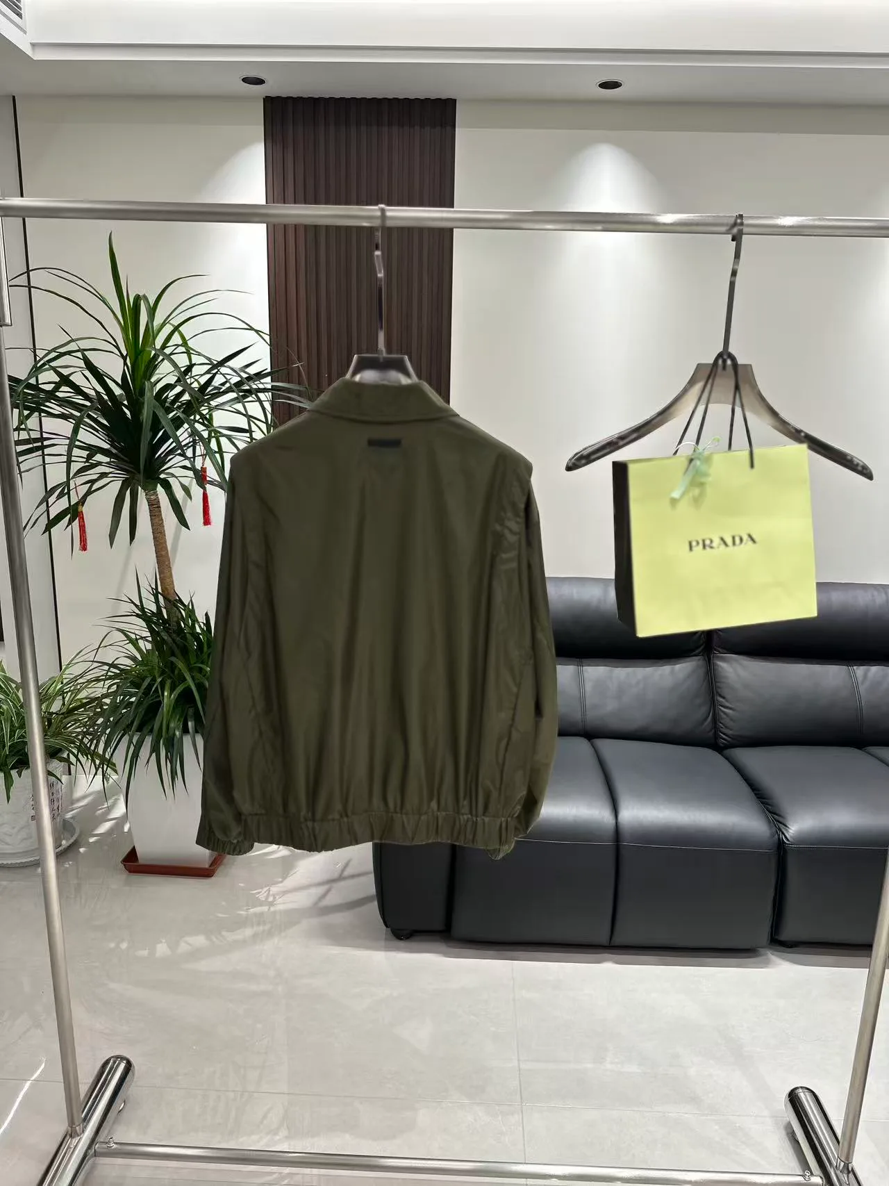 Куртки И Пуховики Мужские Prada 17944126