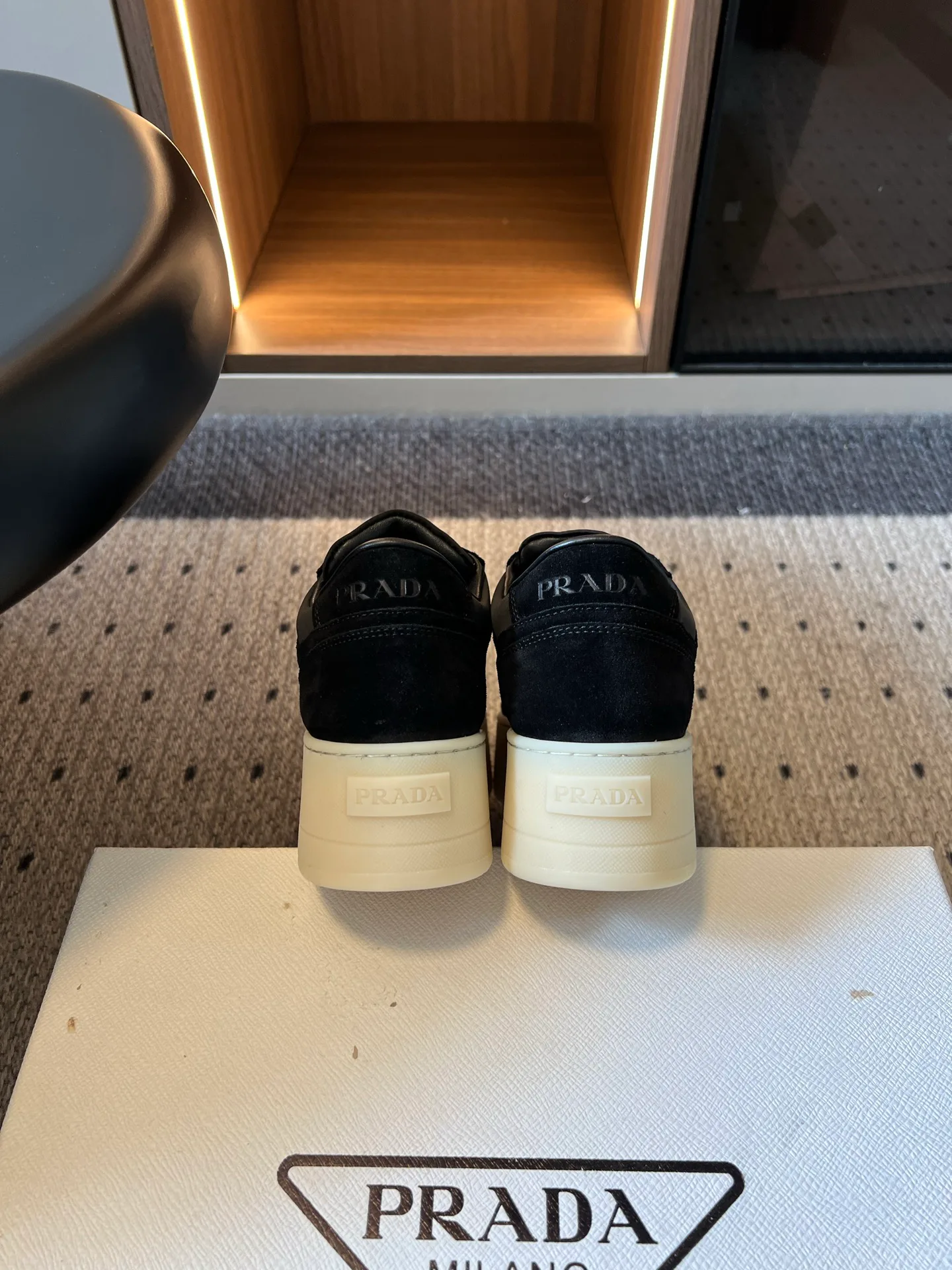 Кроссовки Женские Prada 18731912