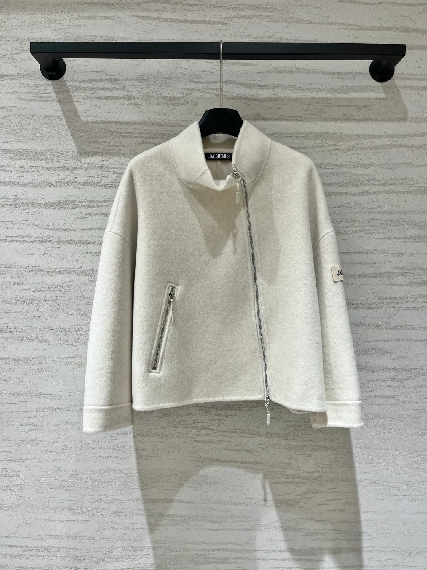 Куртки И Пуховики Женские Jacquemus 18533346