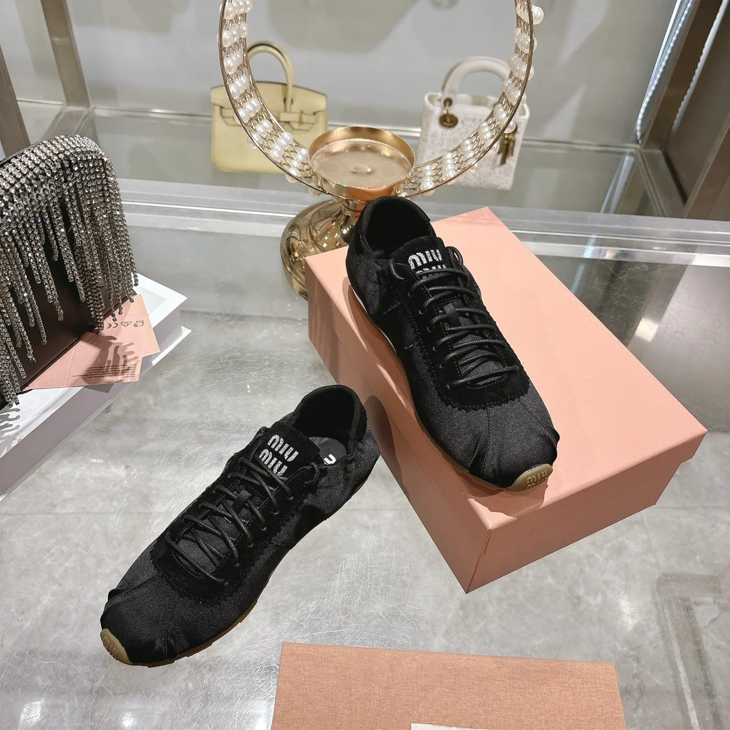 Кроссовки Женские Miu Miu 678540