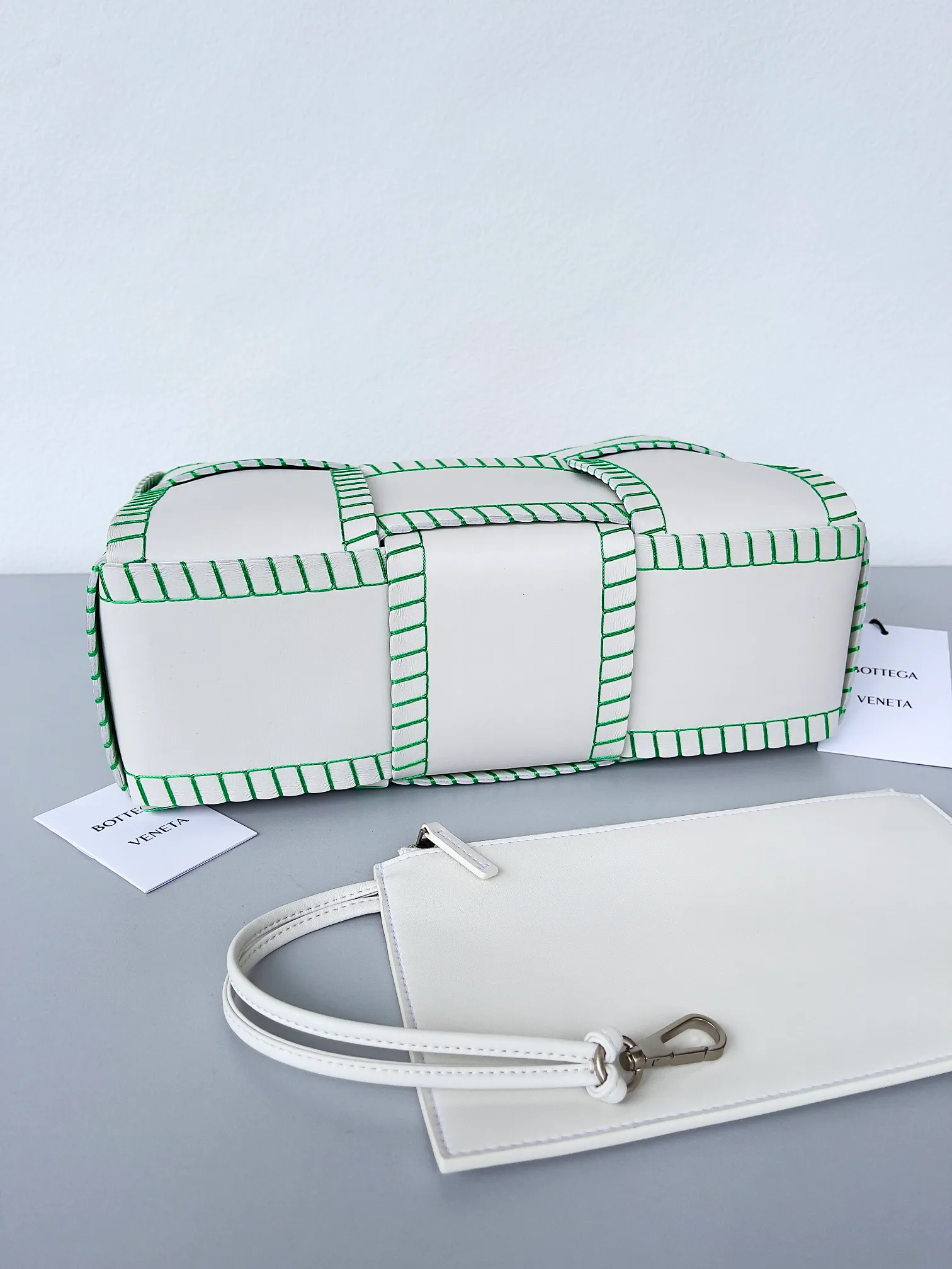 Классические Сумки Женские Bottega Veneta 368751