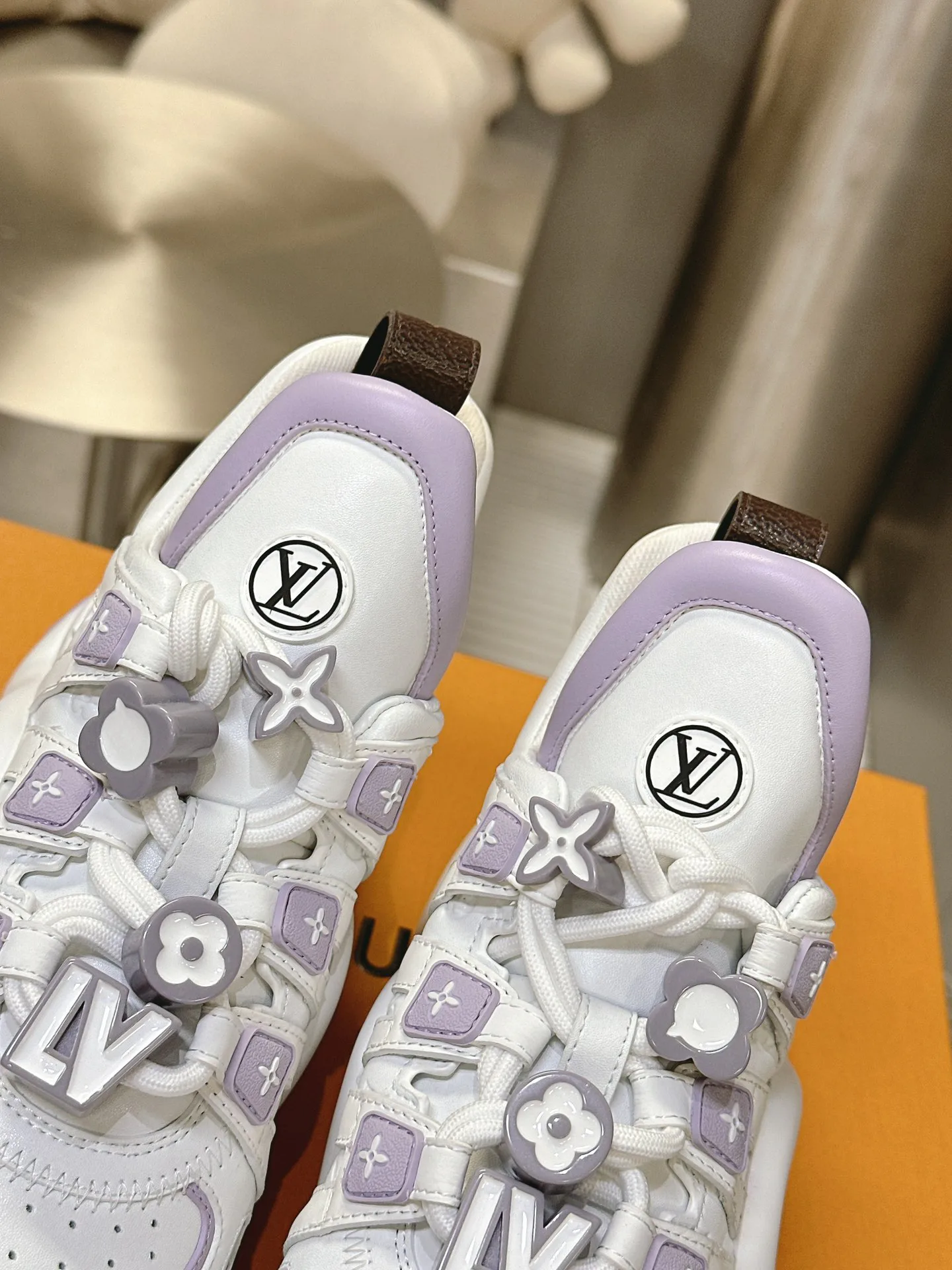 Кроссовки Женские Louis Vuitton 10273363