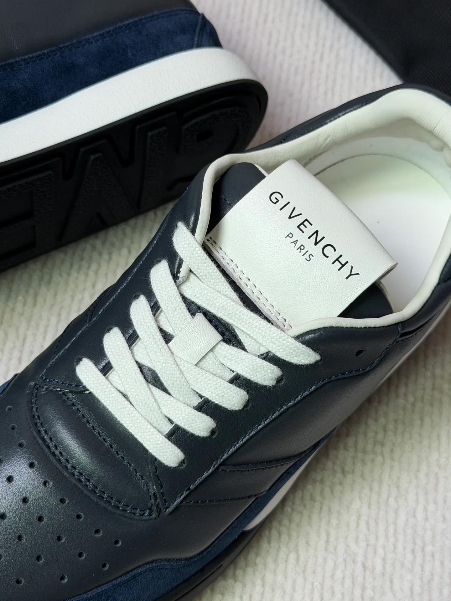 Кеды Женские Givenchy 11710551