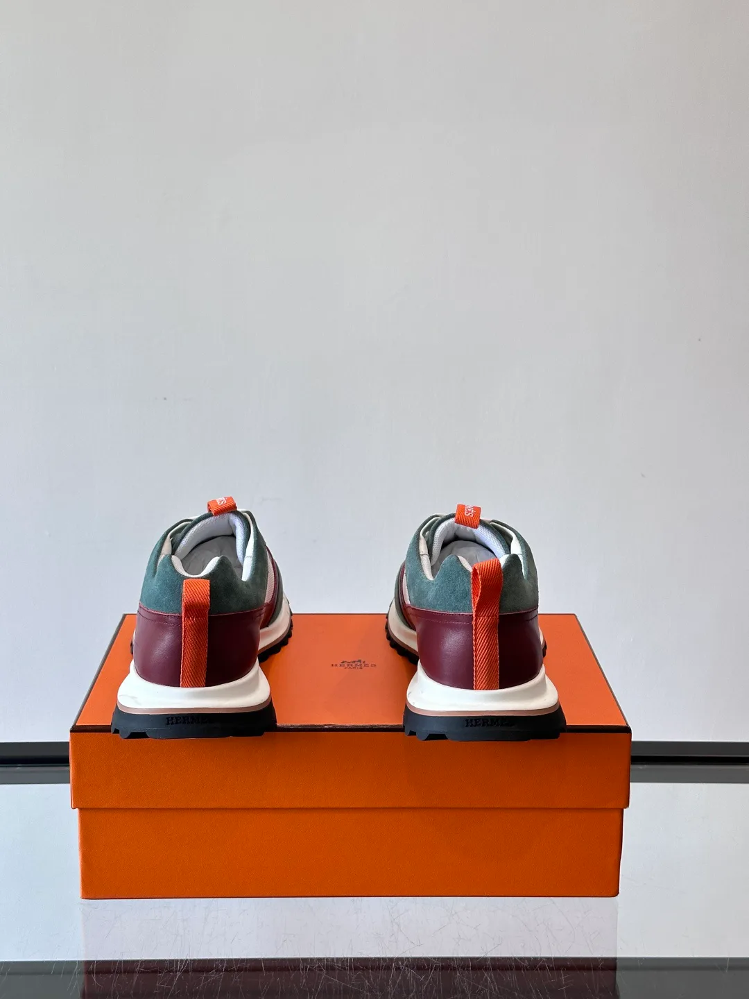 Кроссовки Женские Hermes 367257