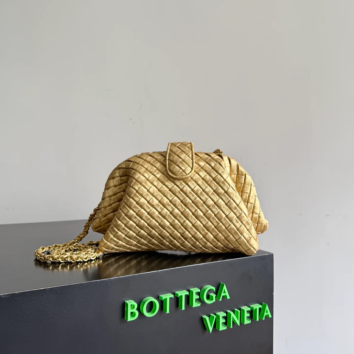 Клатчи Женские Bottega Veneta 13882350