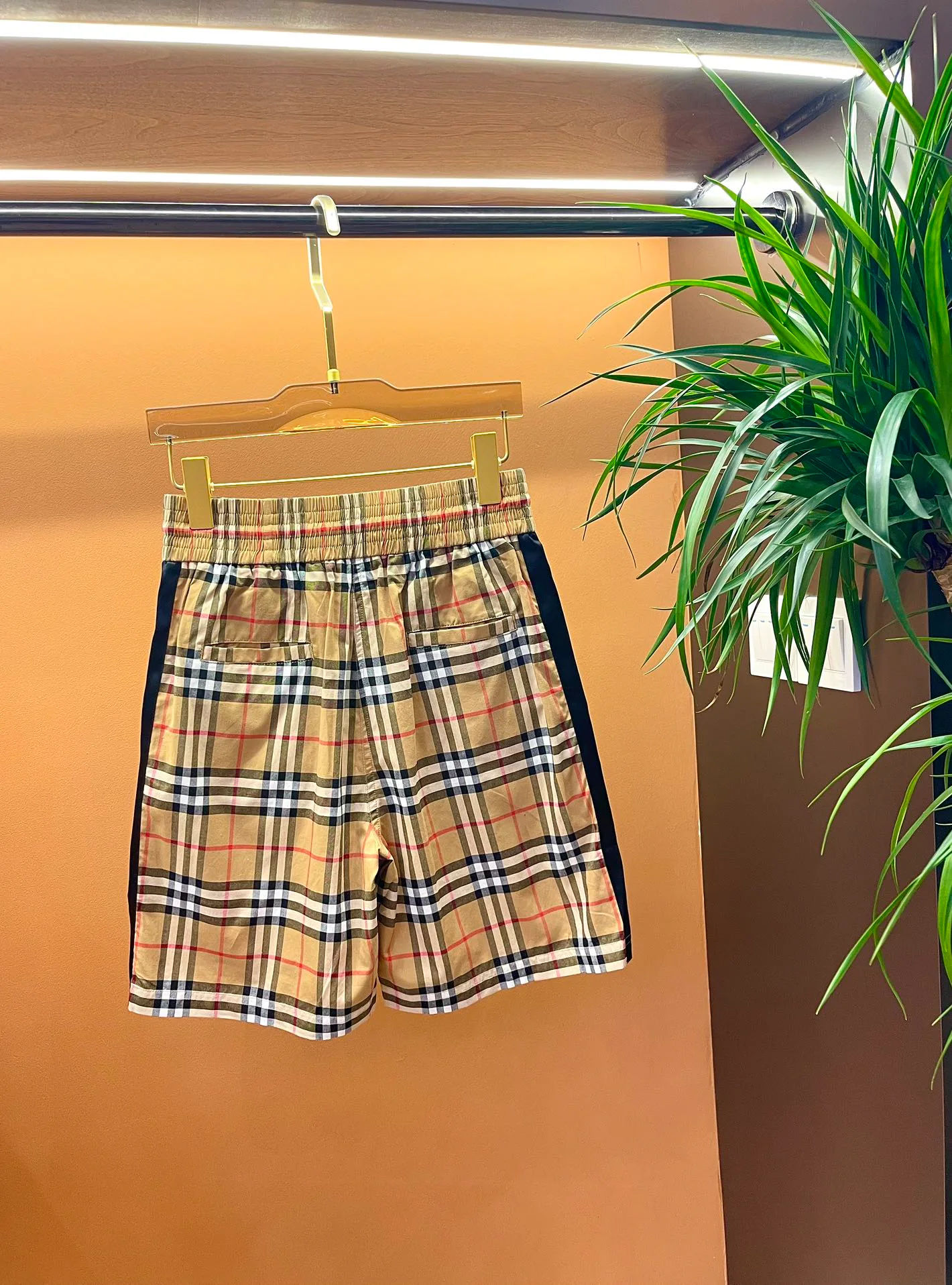 Шорты Женские Burberry 11358103