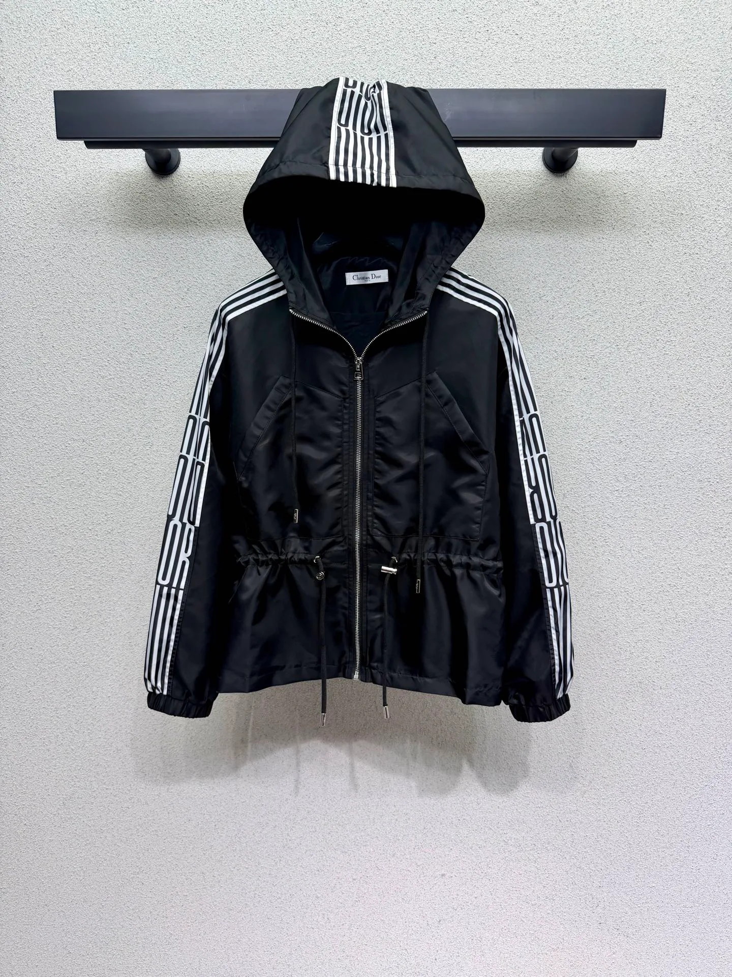 Куртки И Пуховики Женские Christian Dior 11787847