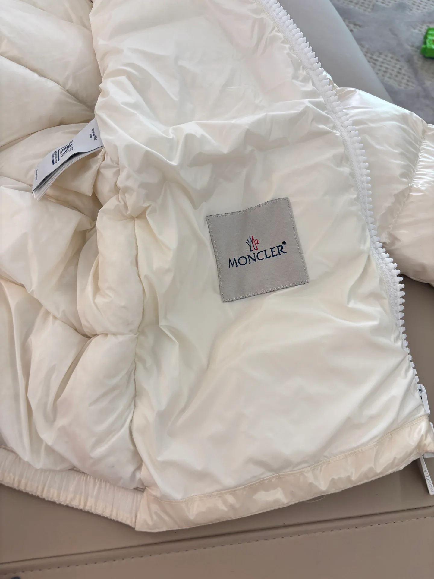 Куртки И Пуховики Женские Moncler 18468705