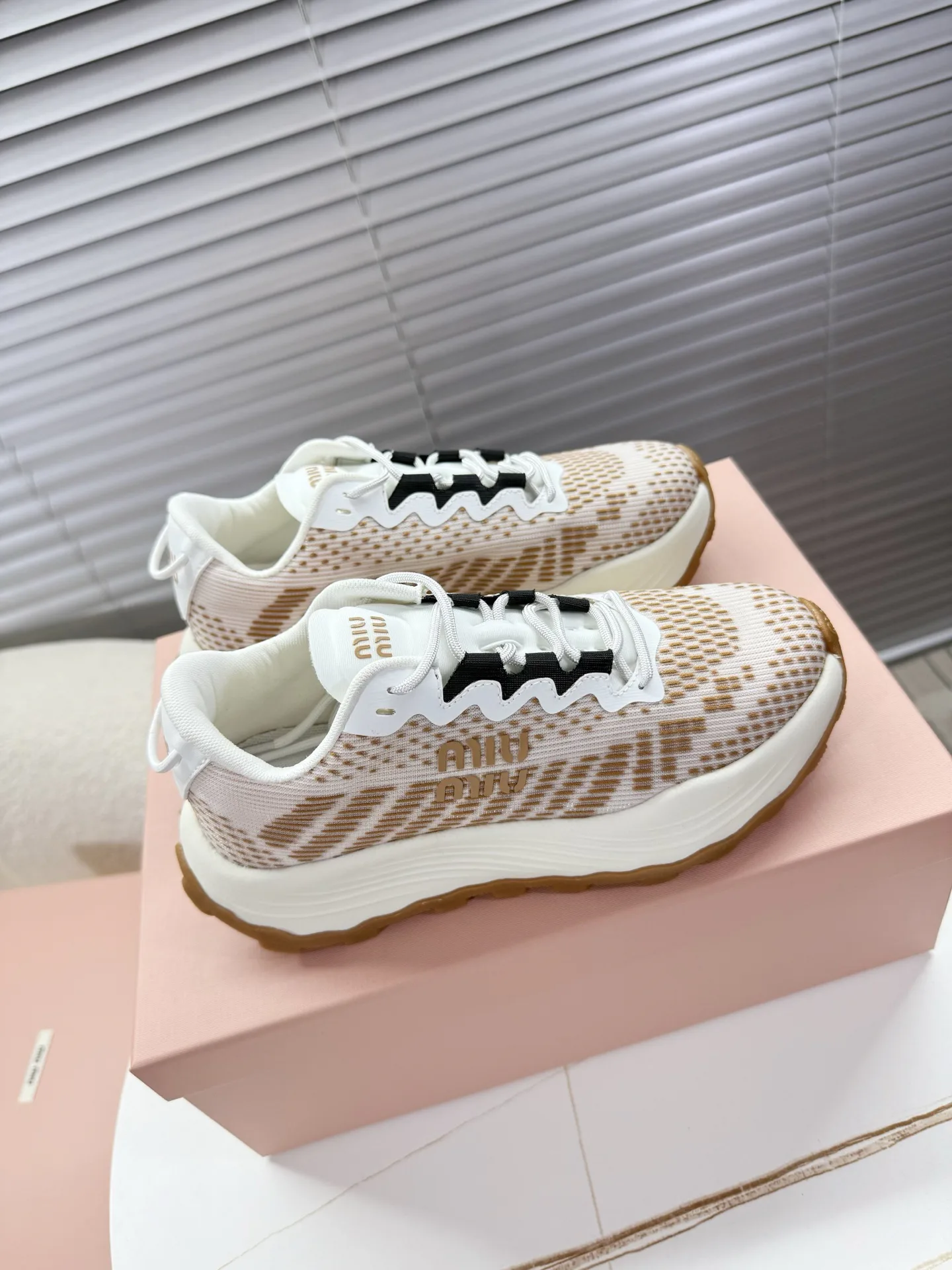 Кроссовки Женские Miu Miu 4086906