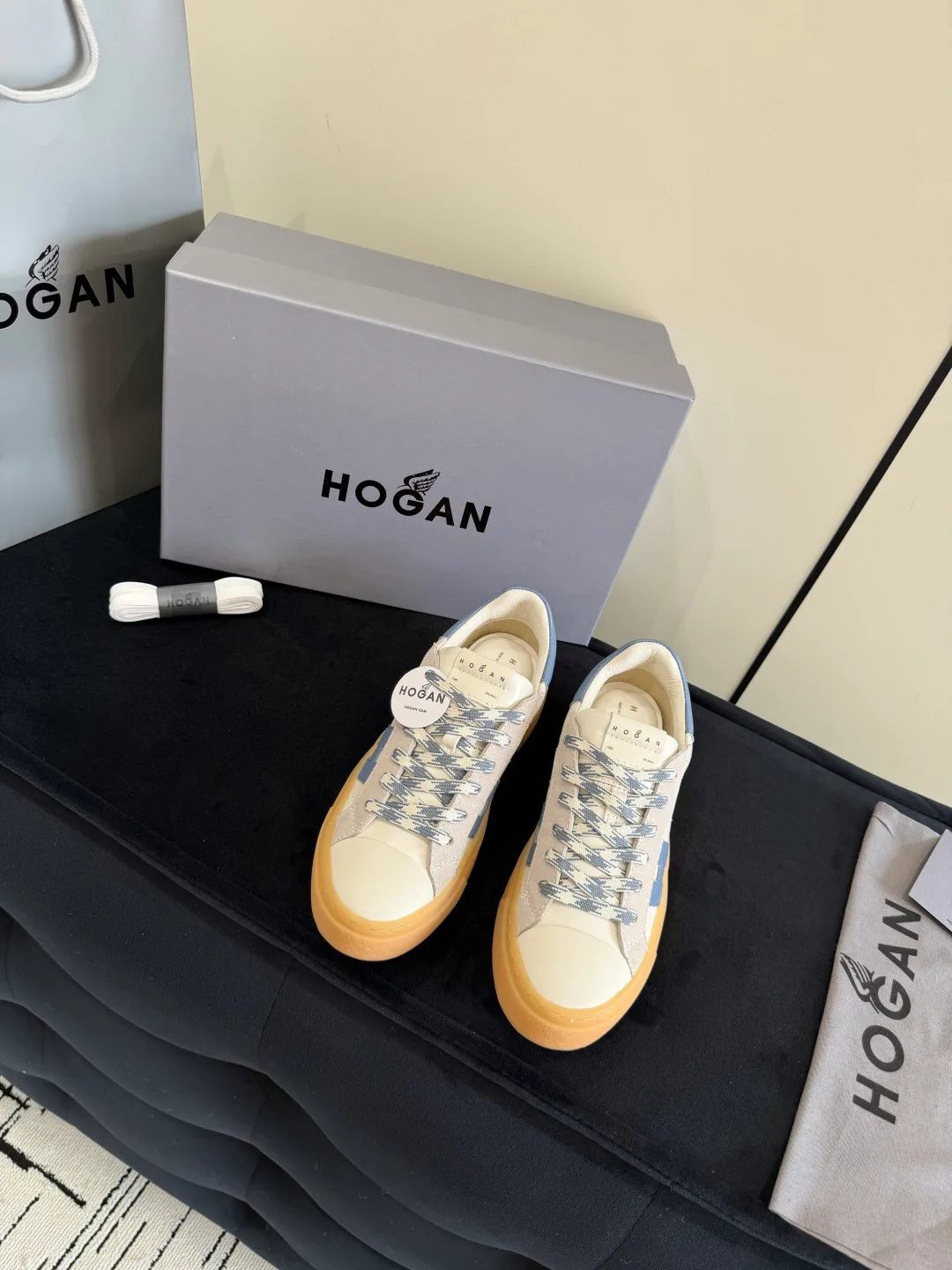 Кроссовки Женские Hogan 4406159