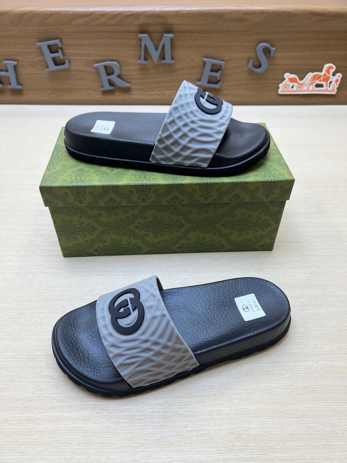 Шлепанцы Женские Gucci 11450946