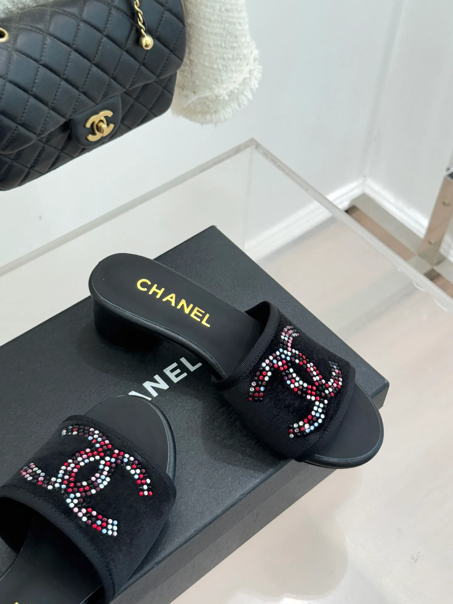 Сандалии Женские Chanel 11167379