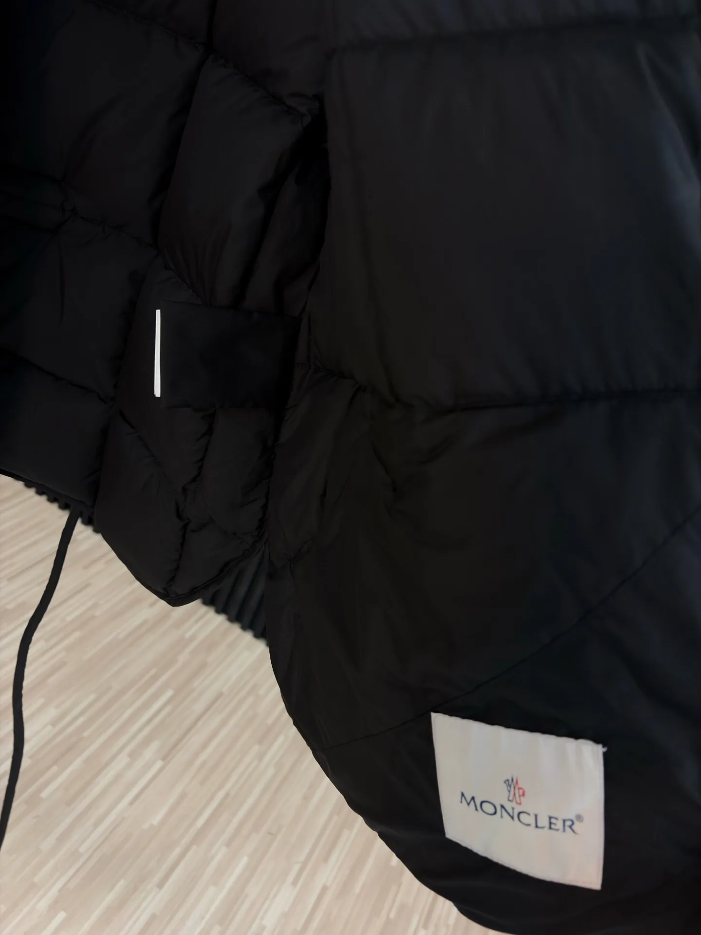 Куртки И Пуховики Женские Moncler 18537976
