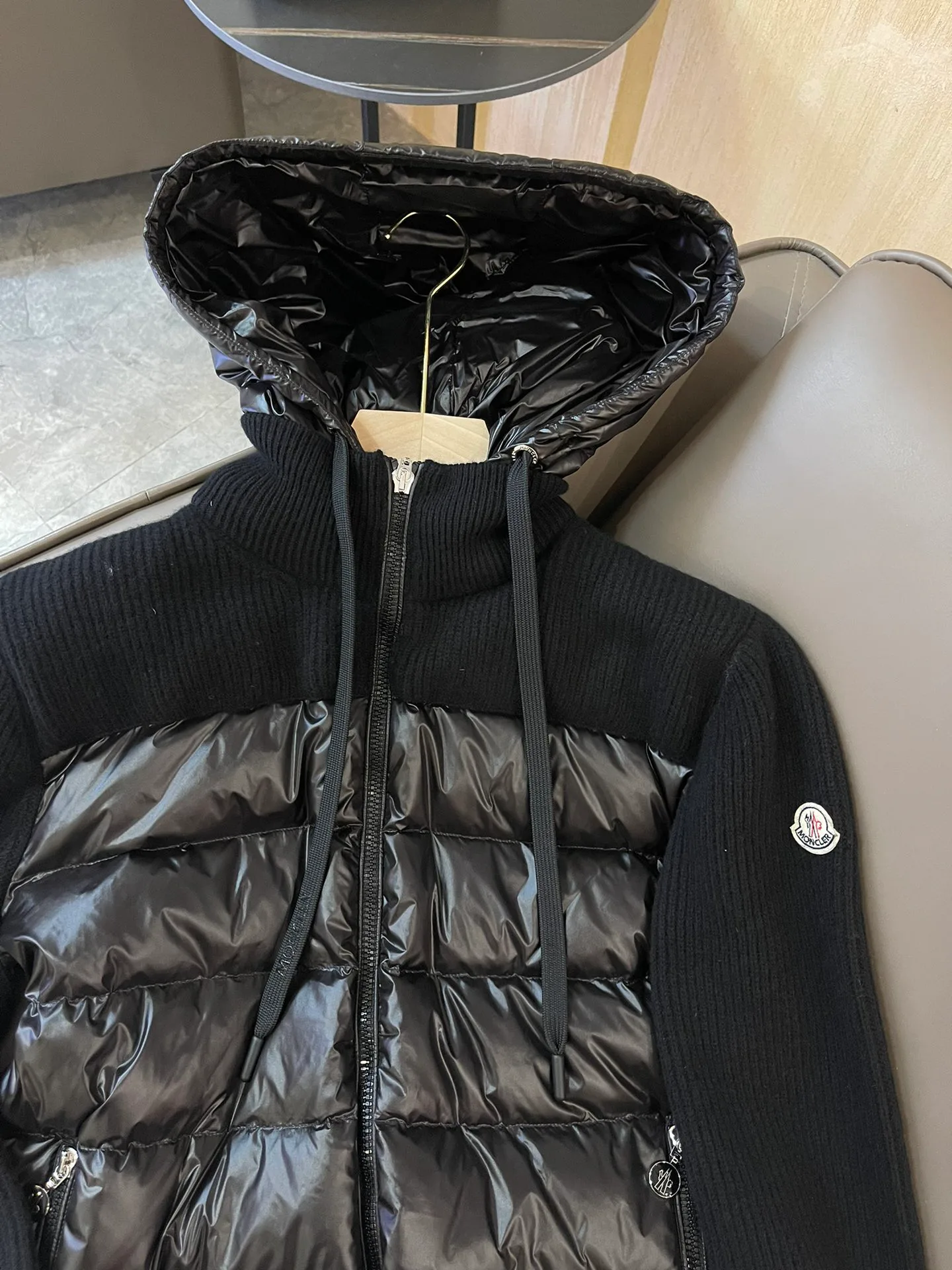 Куртки И Пуховики Женские Moncler 17886537