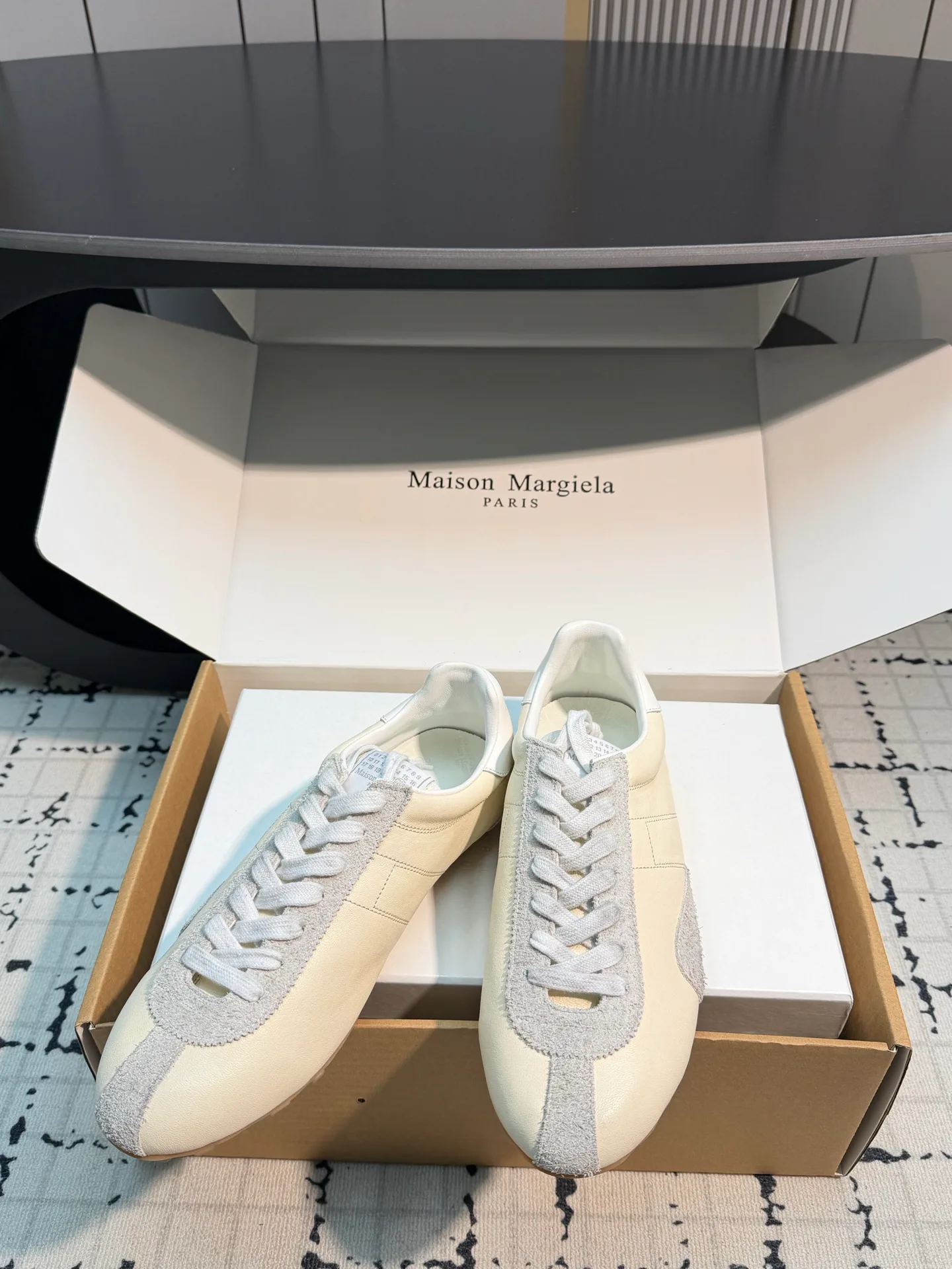 Кроссовки Женские Maison Margiela 18547324