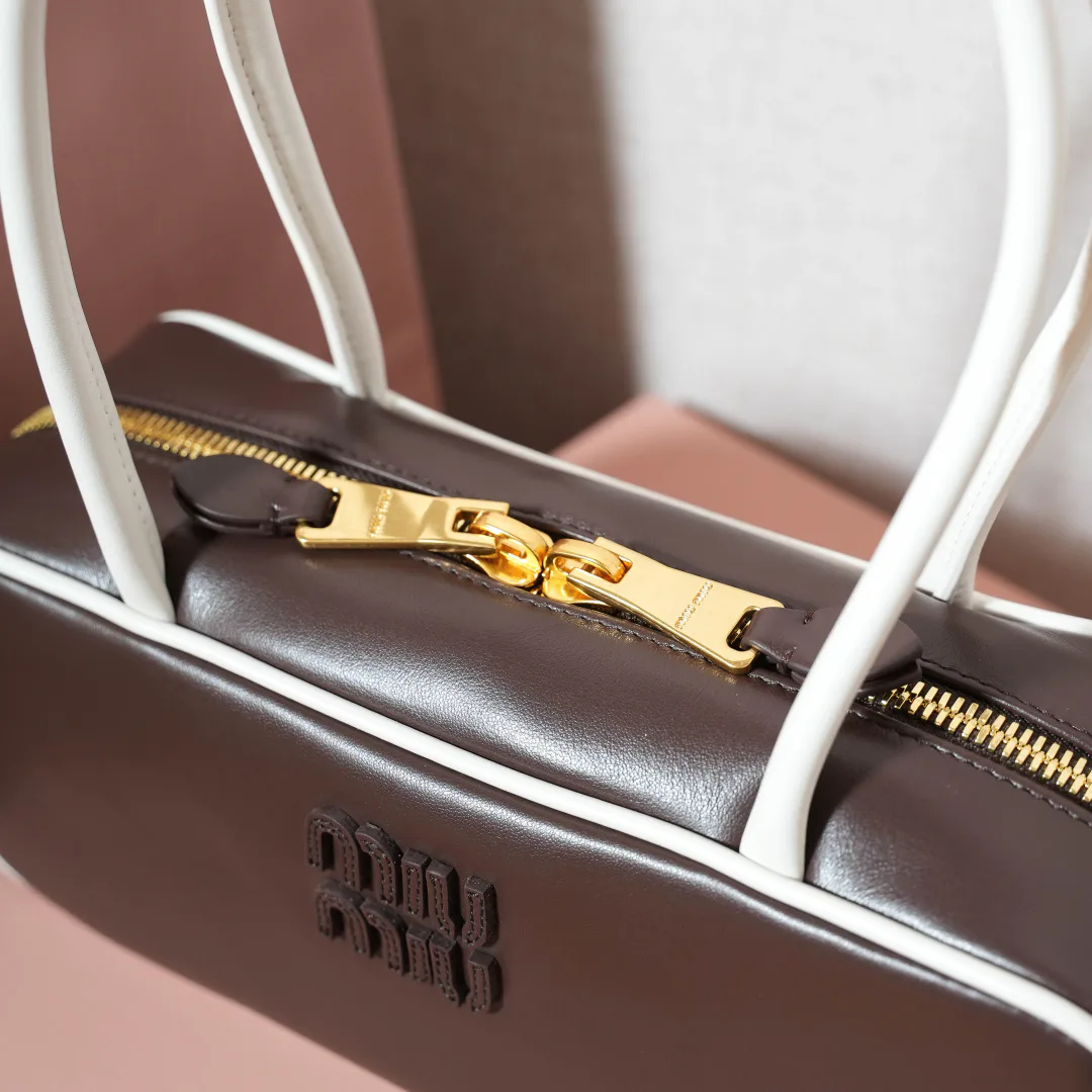 Классические Сумки Женские Miu Miu 11402803