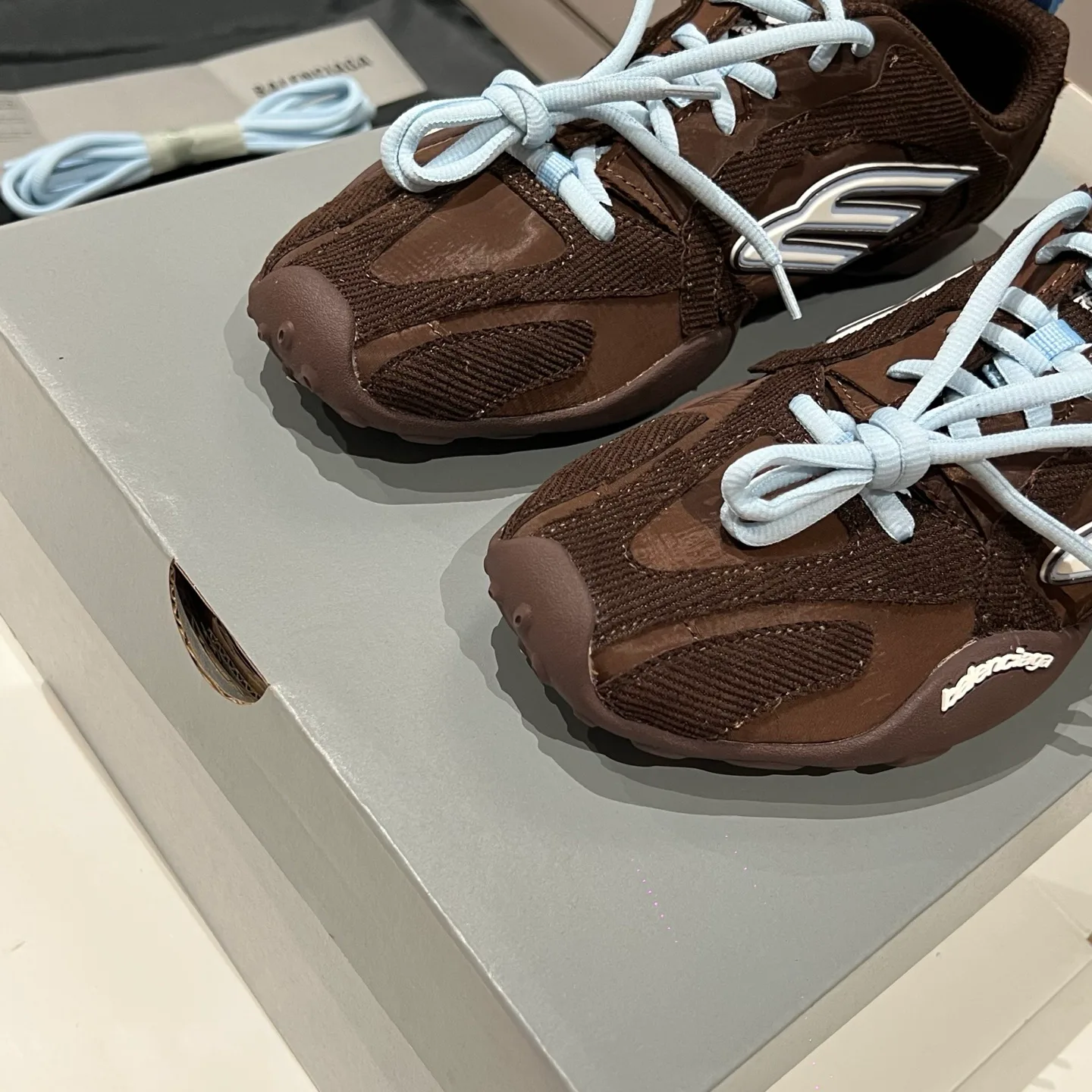 Кроссовки Женские Balenciaga 12948699