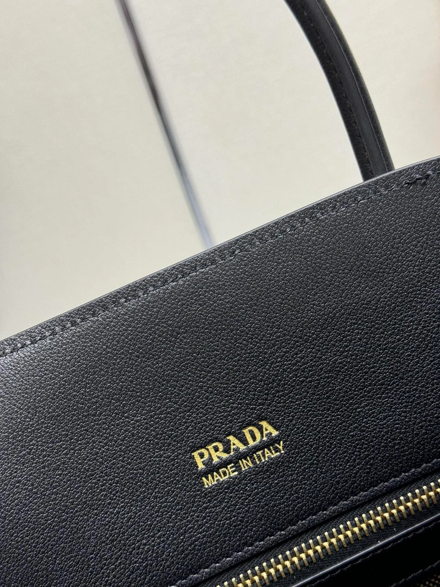 Классические Сумки Женские Prada 617080