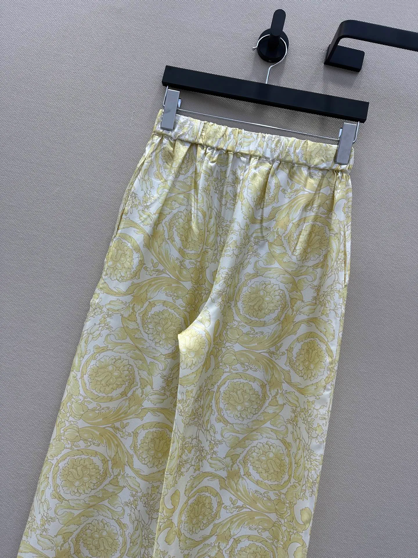 Брюки Женские Versace 11401497