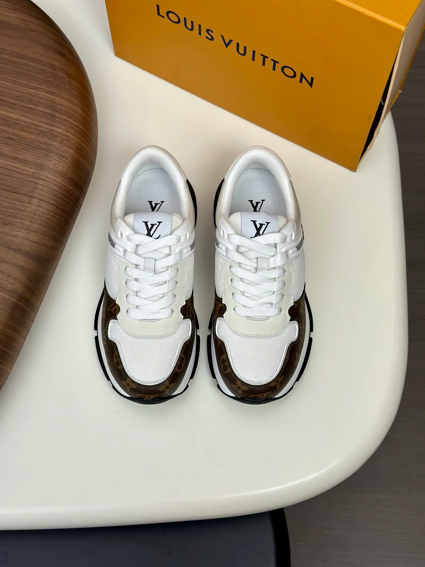 Кроссовки Женские Louis Vuitton 185308