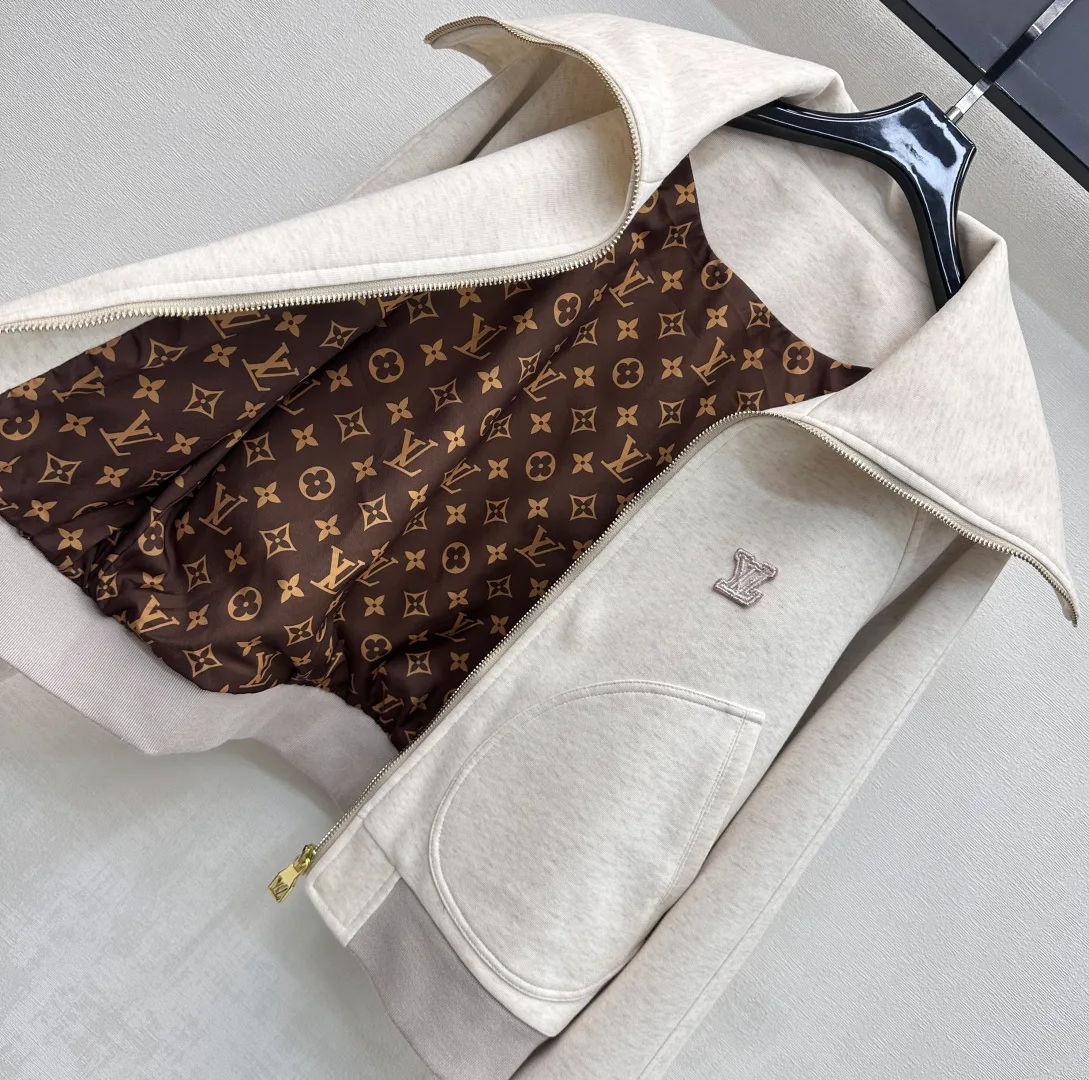 Костюмы Женские Louis Vuitton 871604