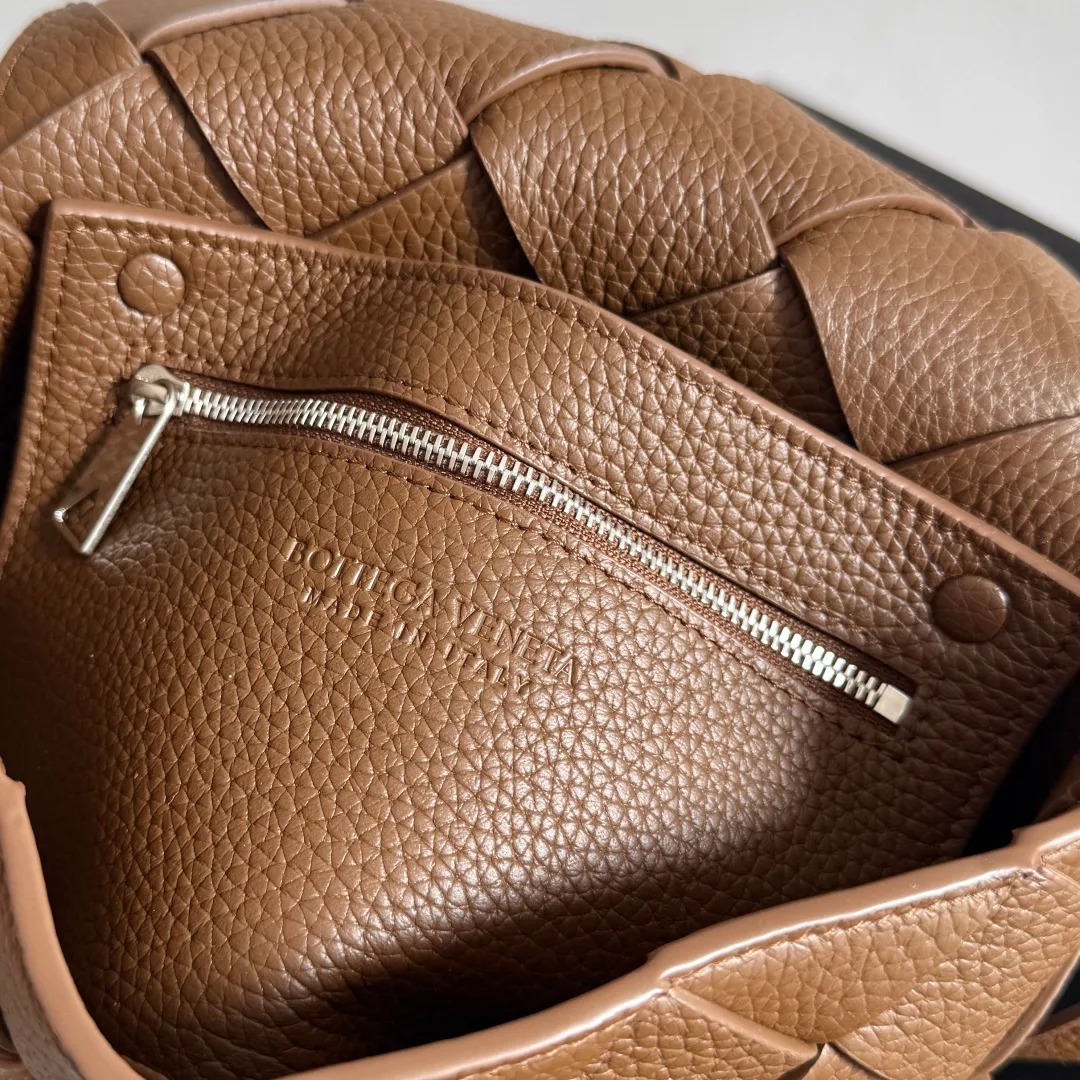 Сумки На Ремне Женские Bottega Veneta 831781