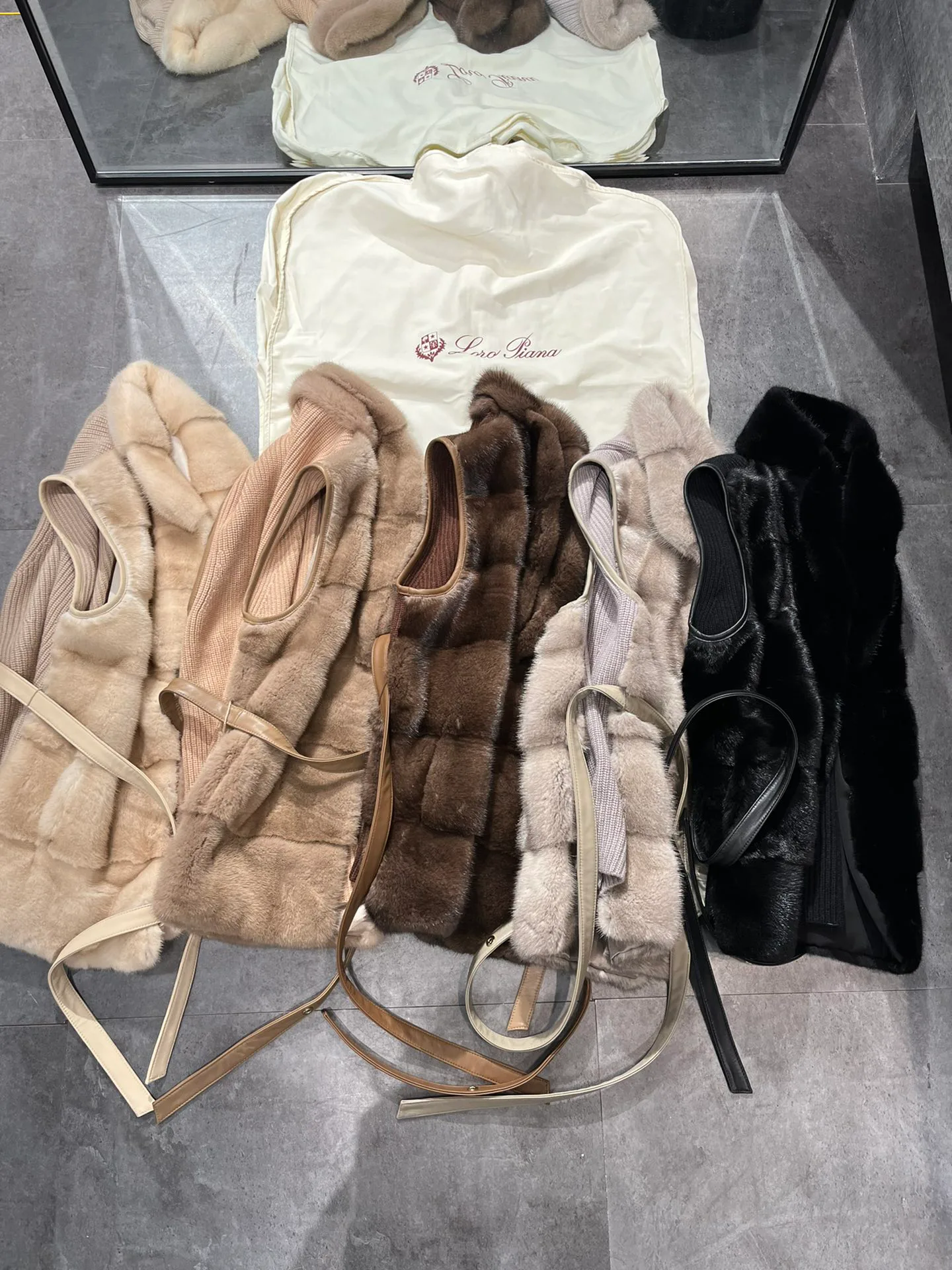 Жилеты Женские Loro Piana 18899893
