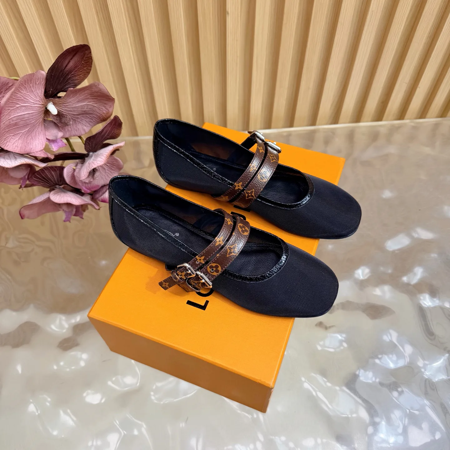 Туфли Женские Louis Vuitton 13542406
