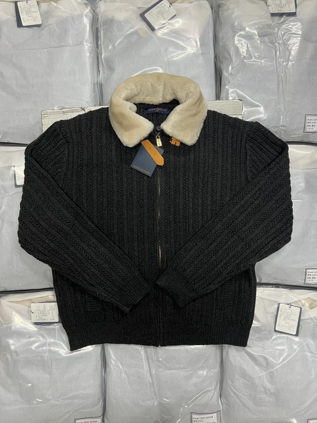 Куртки И Пуховики Мужские Louis Vuitton 5405666