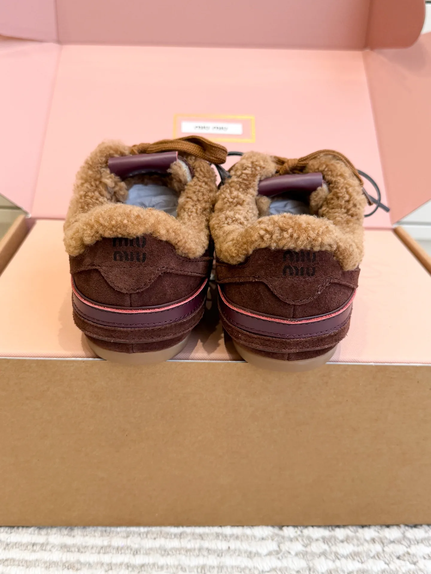 Кроссовки Женские Miu Miu 18731677