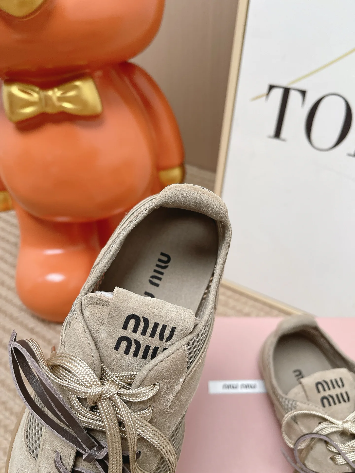 Кроссовки Женские Miu Miu 17459518