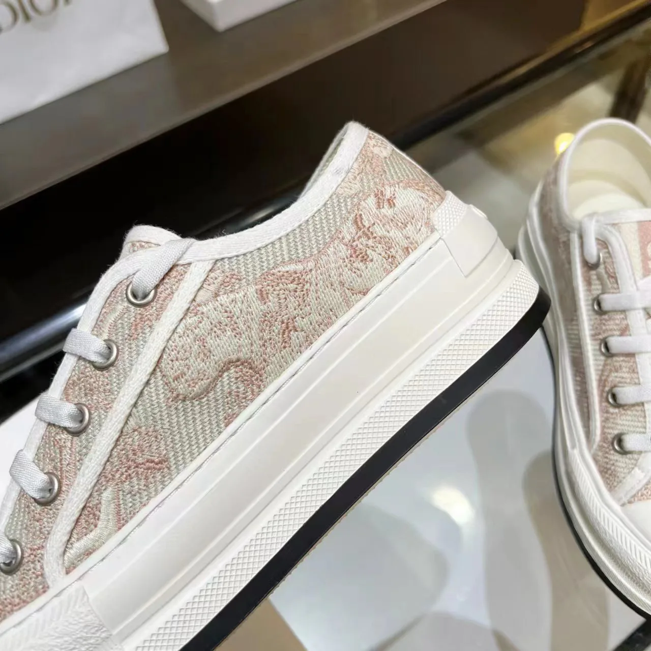 Кроссовки Женские Christian Dior 11463103