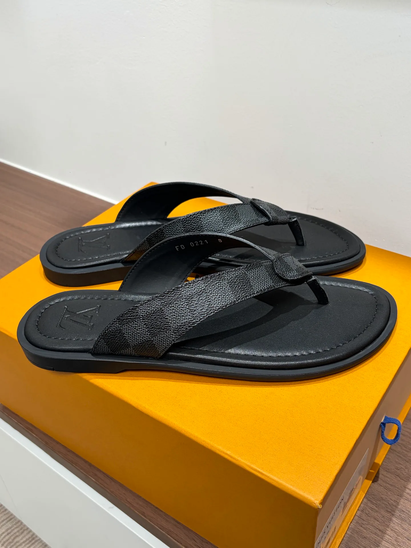 Шлепанцы Мужские Louis Vuitton 13428264