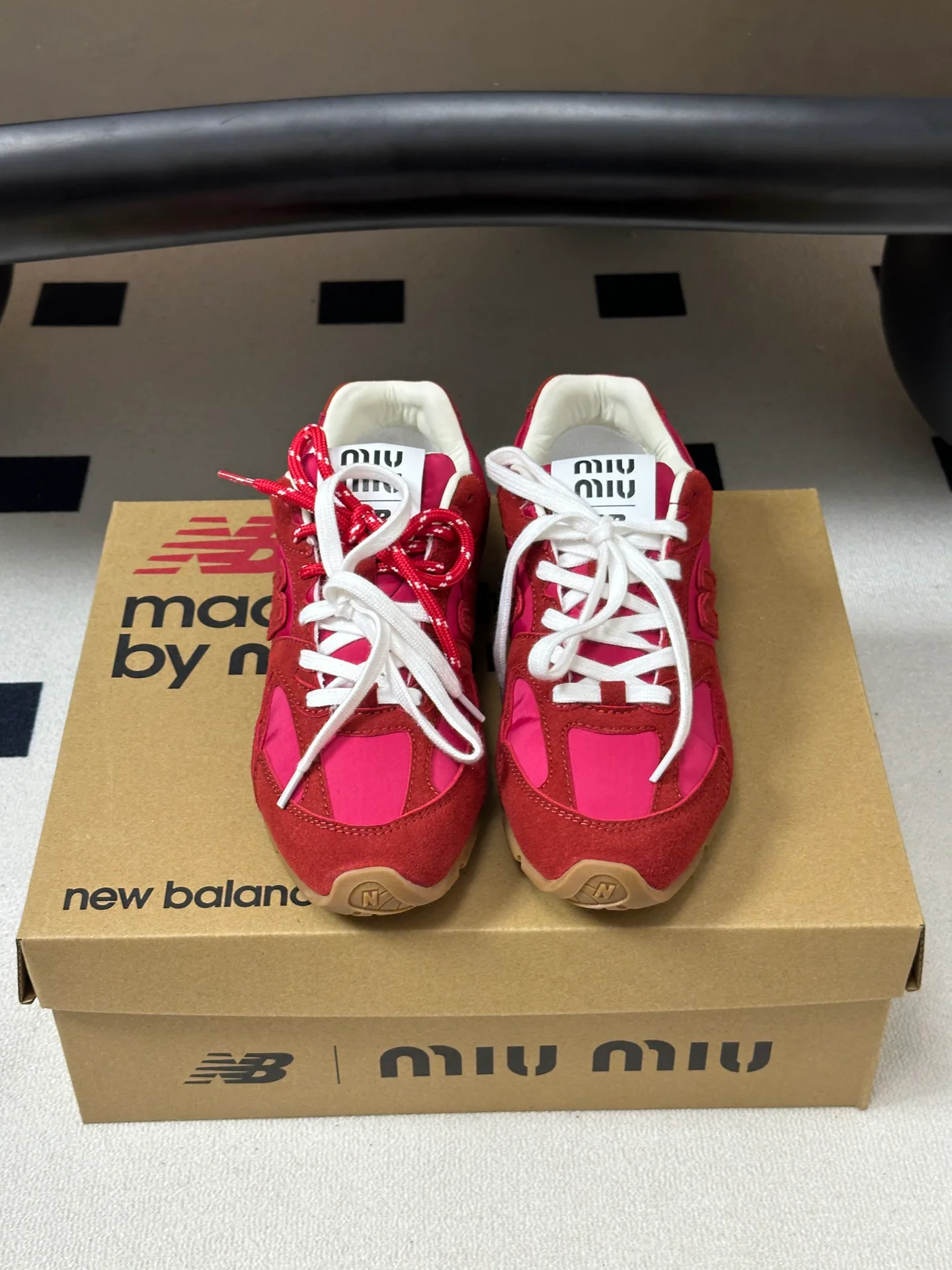Кроссовки Женские Miu Miu 16831091