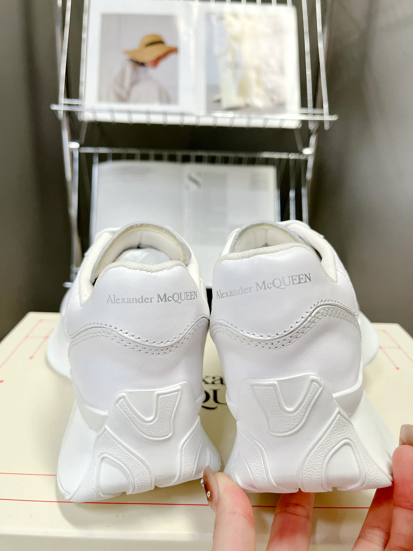 Кроссовки Женские Alexander Mcqueen 18011215