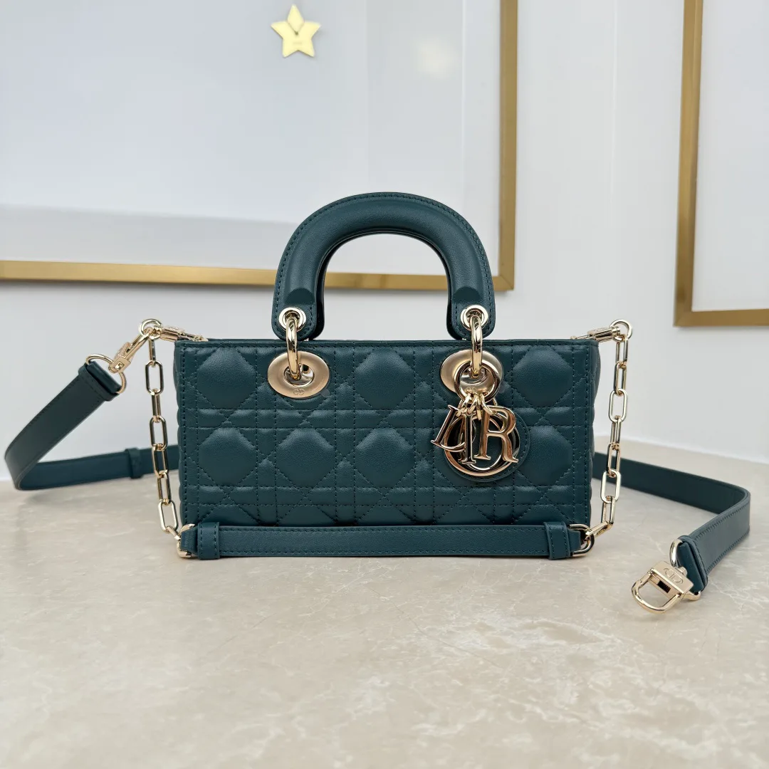 Классические Сумки Женские Christian Dior 18242048