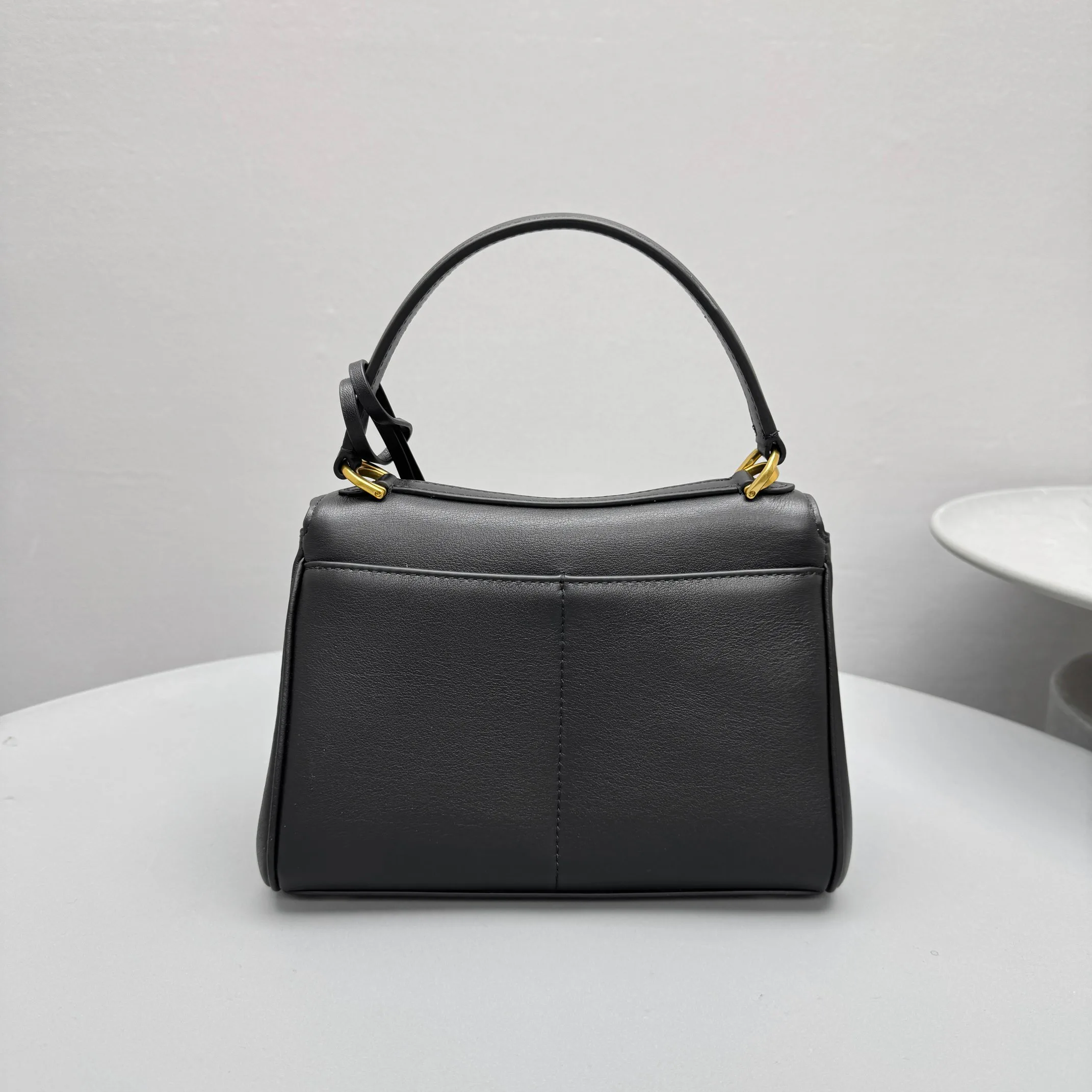 Классические Сумки Женские Bottega Veneta 11451461