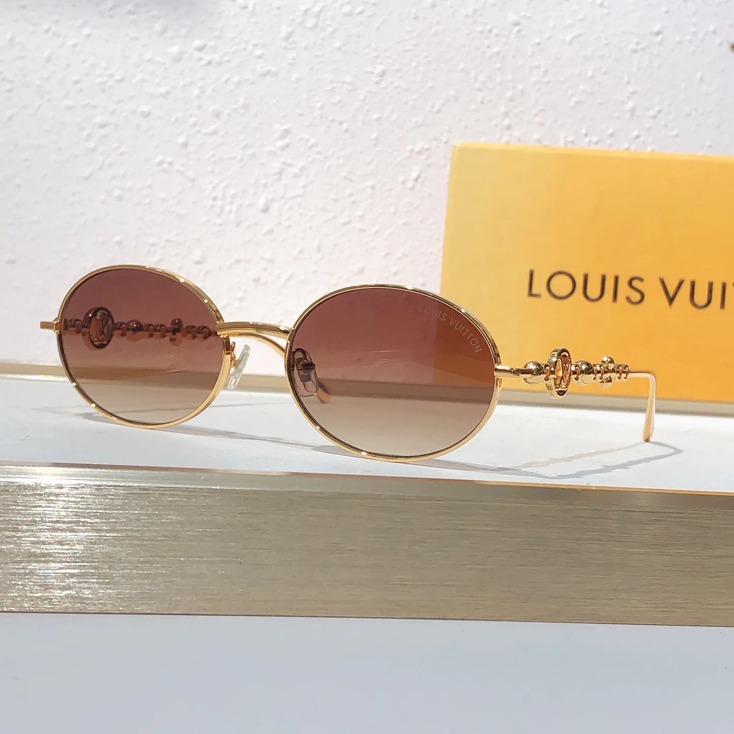 Очки Louis Vuitton 18669976