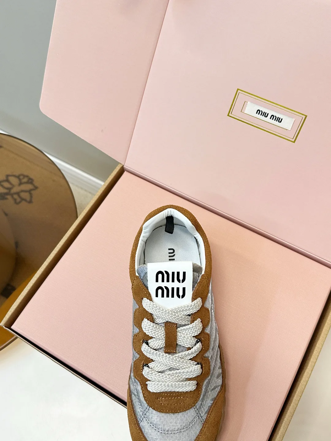 Кроссовки Женские Miu Miu 19032052