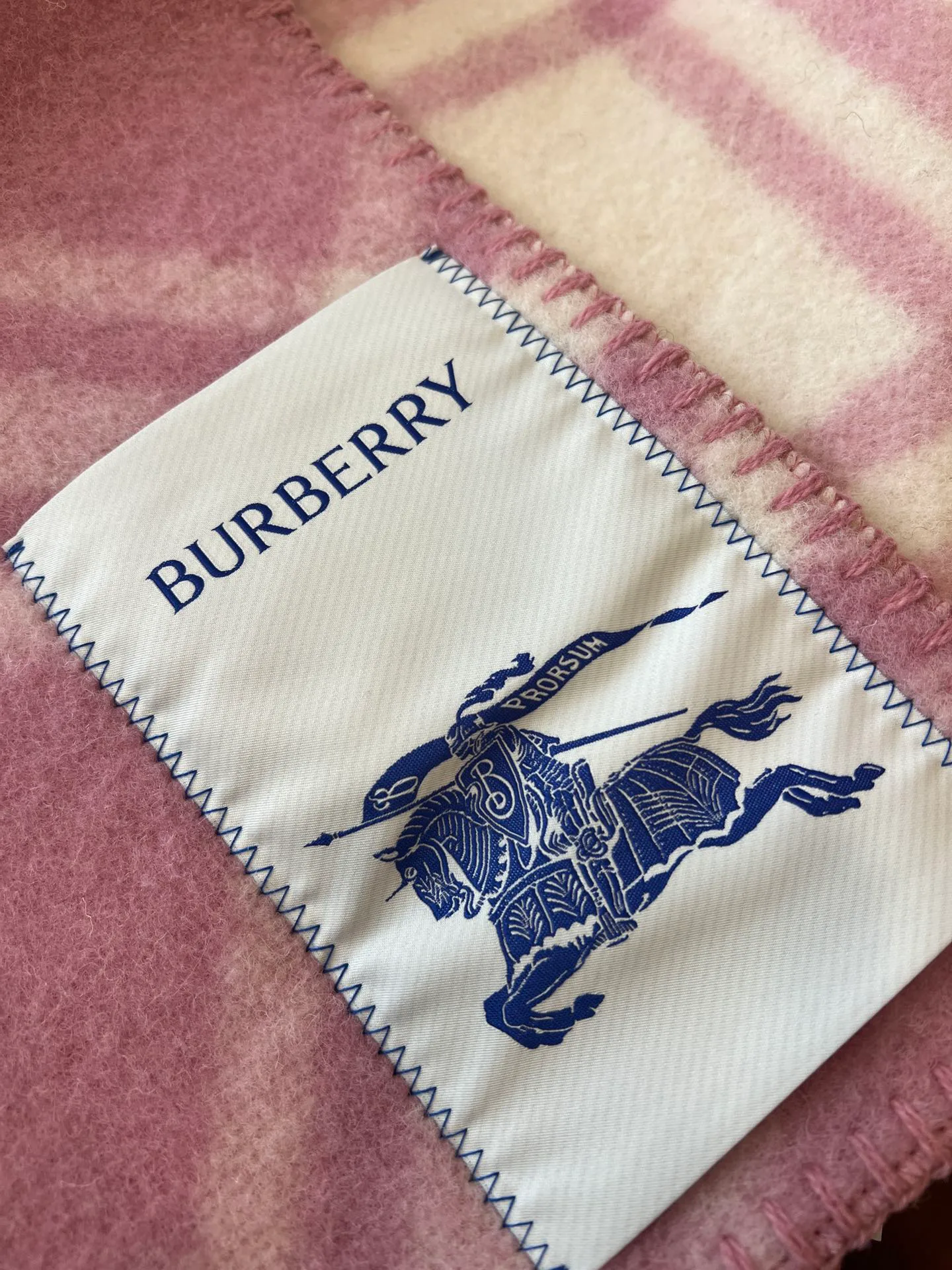 Шарфы Burberry 4518642