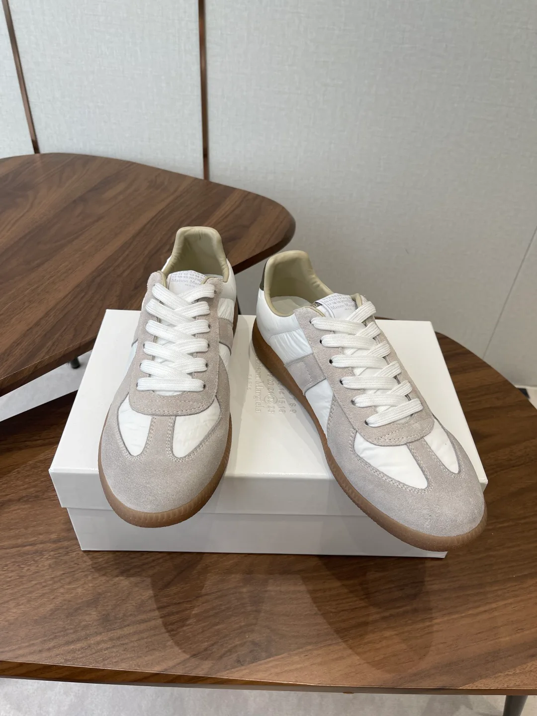 Кроссовки Женские Maison Margiela 11867619