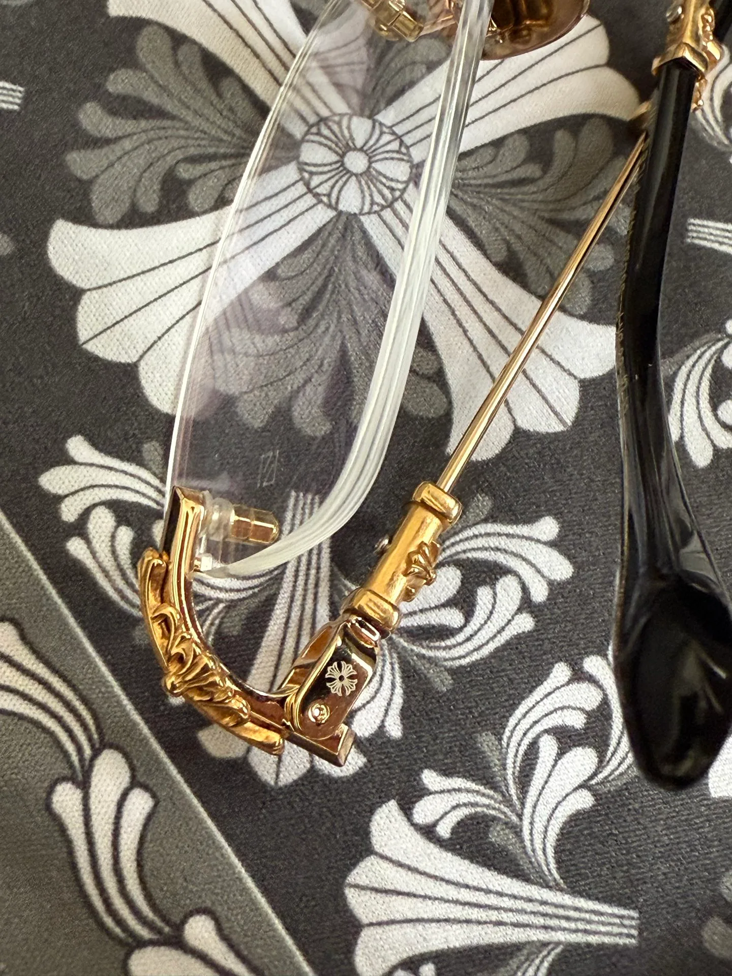 Очки Chrome Hearts 18350362
