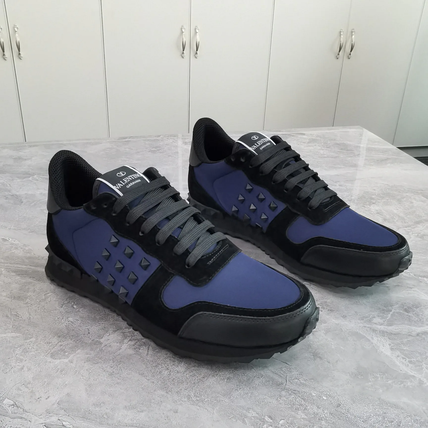 Кроссовки Женские Valentino 10736429