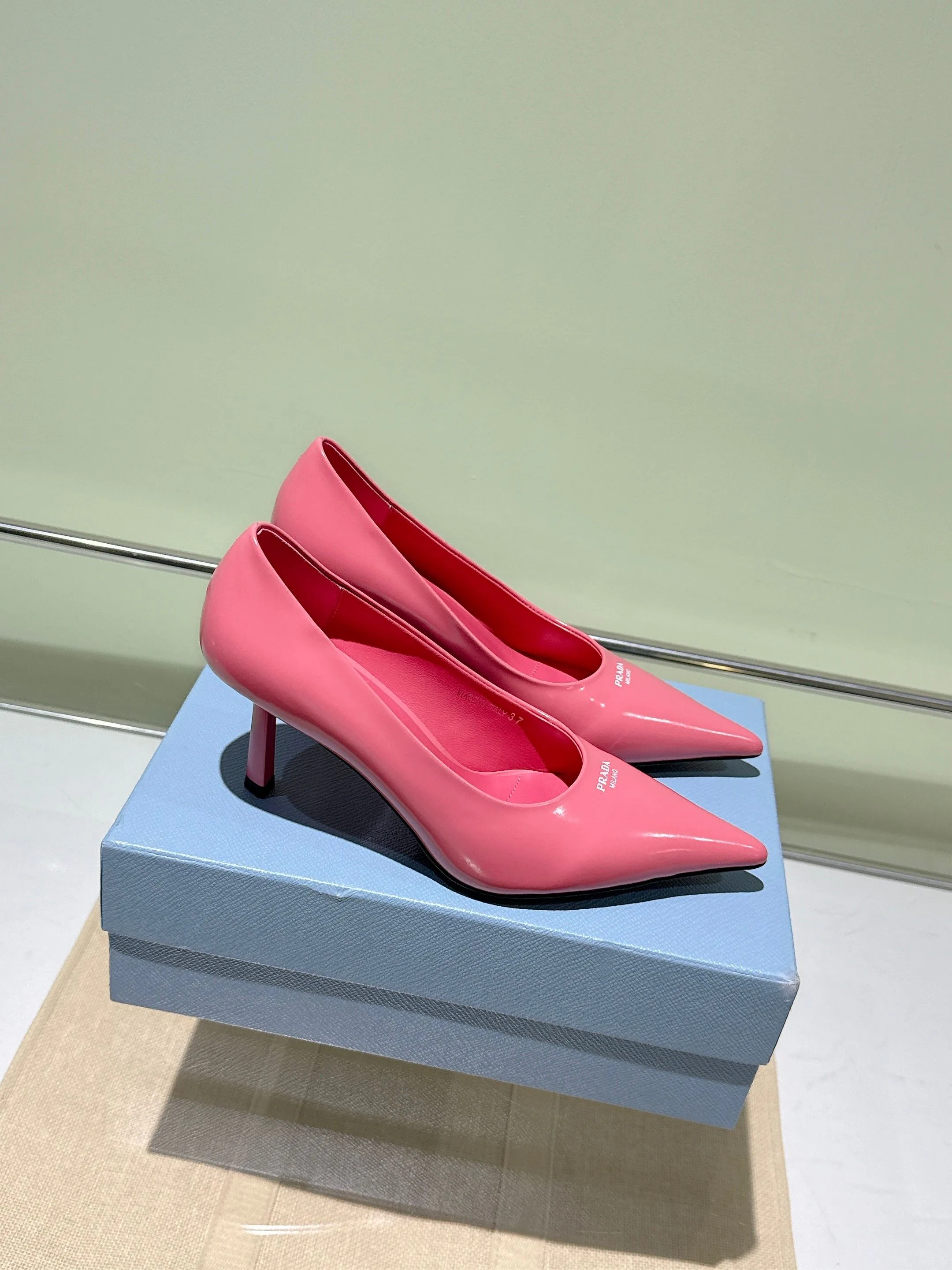 Туфли Женские Prada 18083949