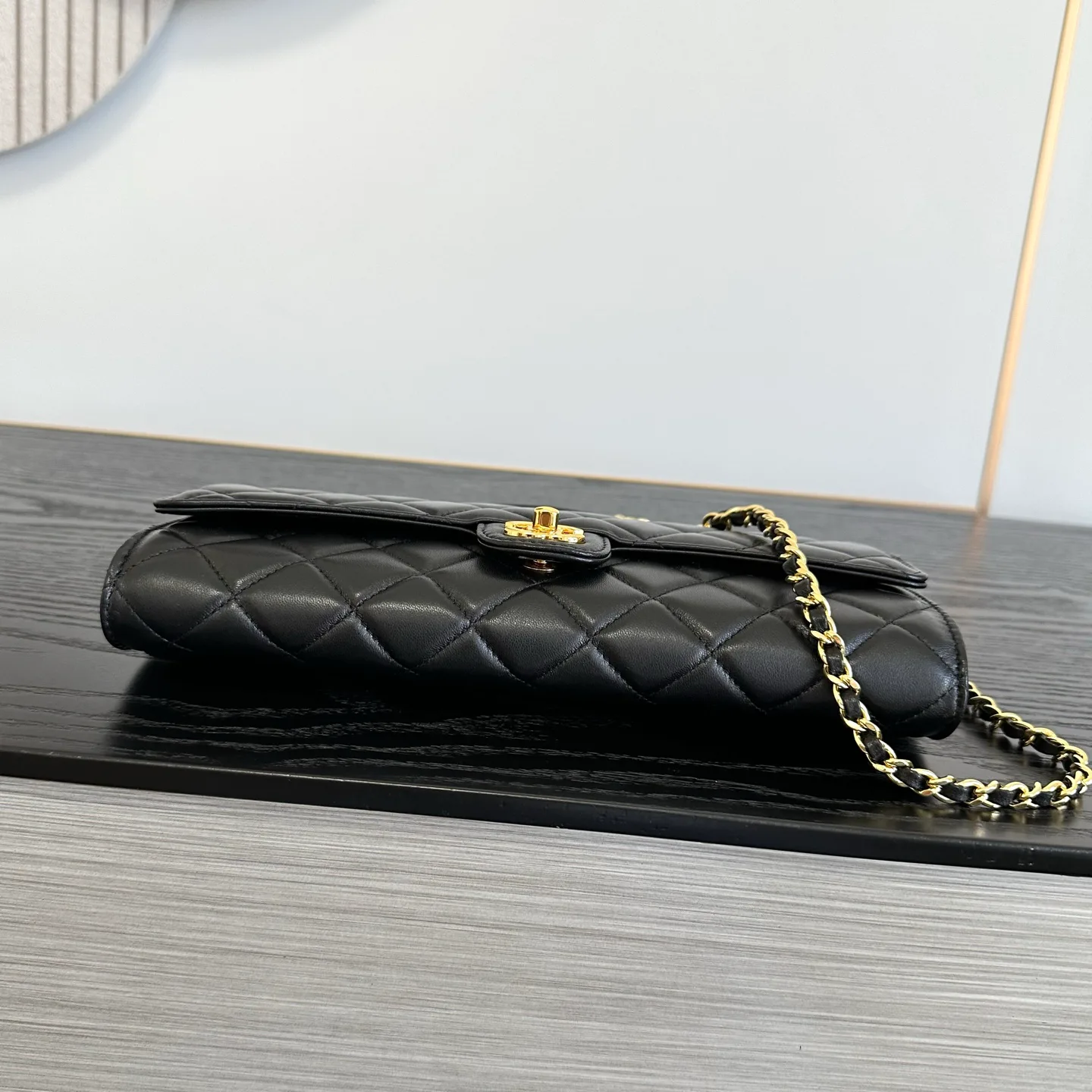 Классические Сумки Женские Chanel 18019356